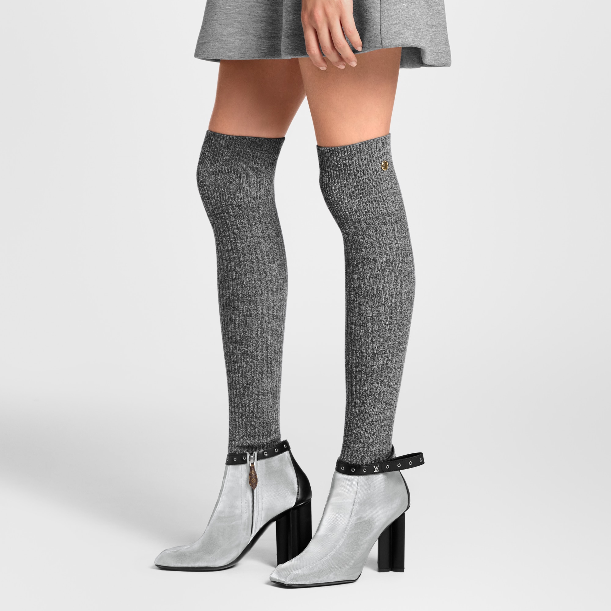 S00 Accessories Home Accessories LV Circle Socks | Louis Vuitton ® (Product zoom)