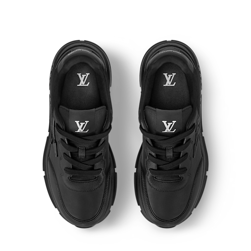 Shoes Sneakers LV Classic Sneaker | Louis Vuitton ® (Product zoom)