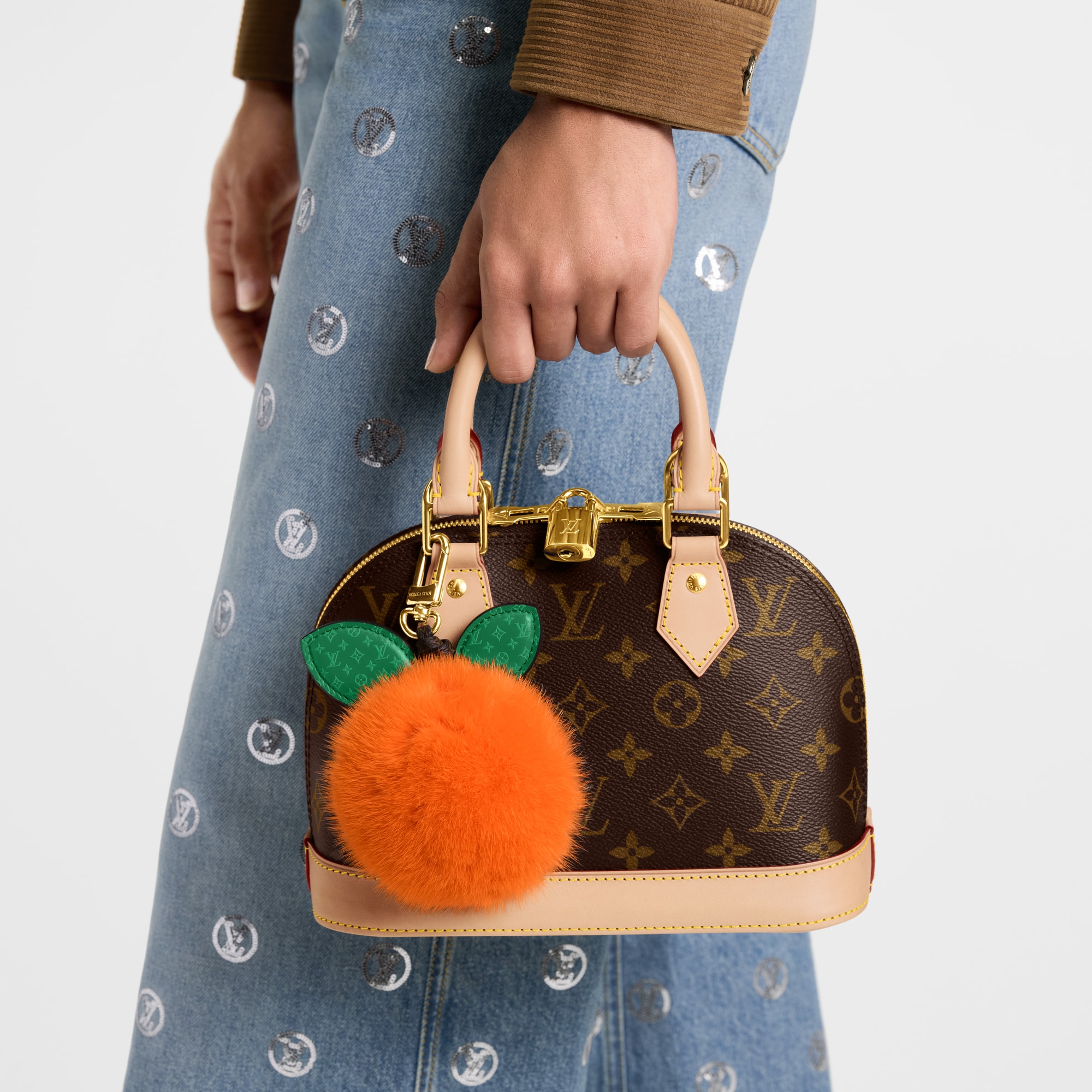 S00 Accessories Key Holders and Bag Charms LV Clementine Pouch | Louis Vuitton ® (Product zoom)