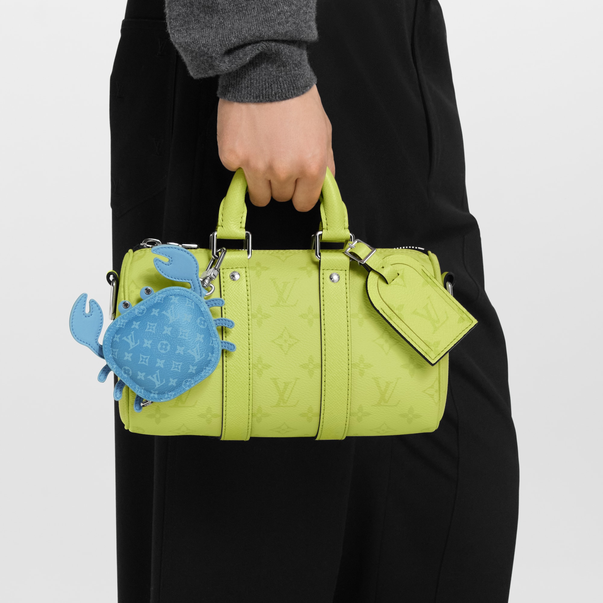 S00 Accessories Key Holders and Bag Charms LV Crab Bag Charm | Louis Vuitton ® (Product zoom)