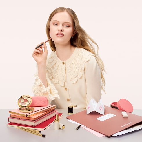 New In Women } LV Crayon - Lip Pencil - 190 | Louis Vuitton ®