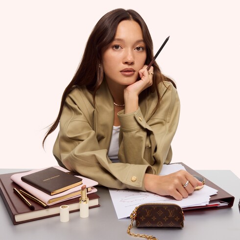 Beauty Gifts } LV Crayon - Lip Pencil - 193 | Louis Vuitton ®
