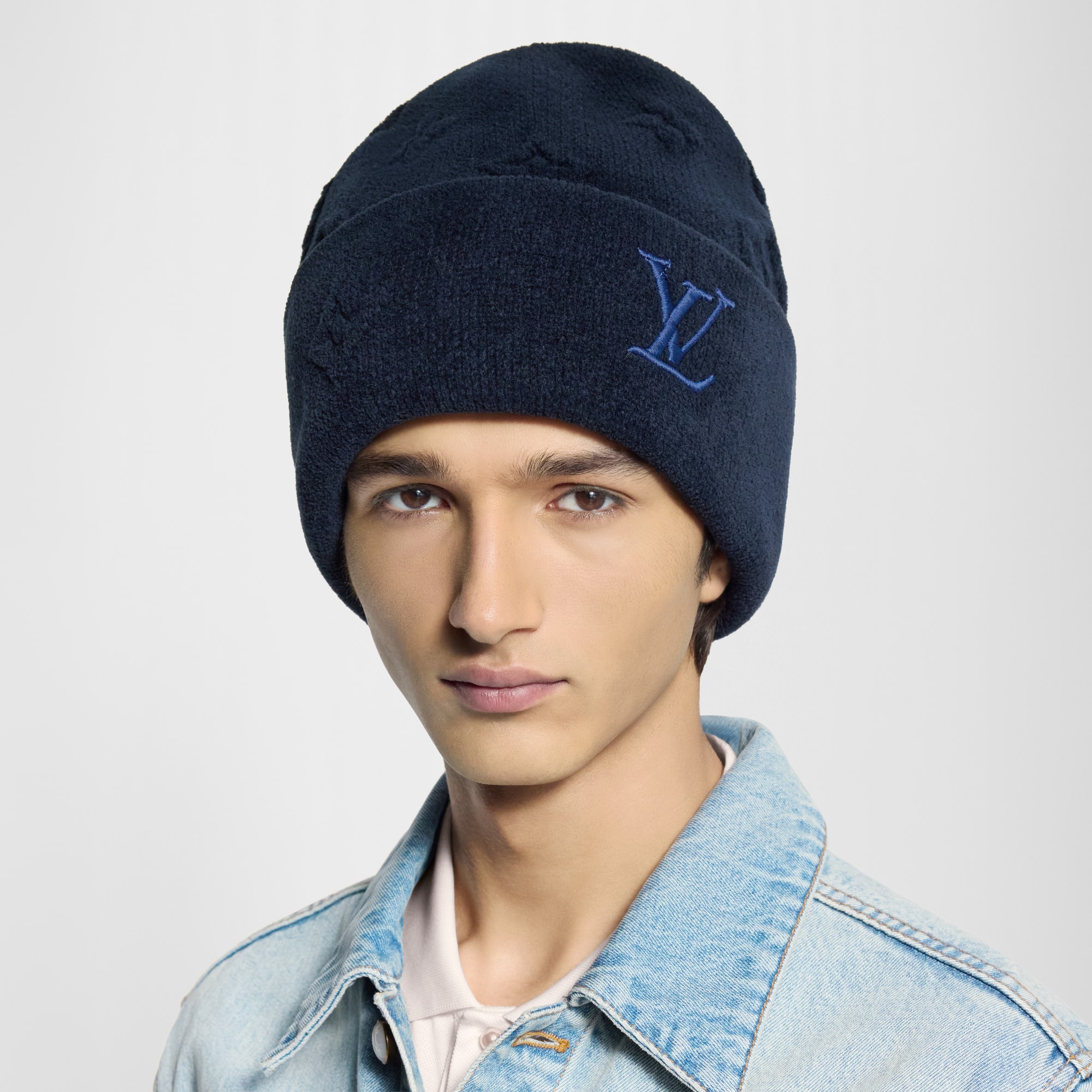 S00 Accessories Hats, Beanies and Gloves LV Crush Monogram Heritage Beanie | Louis Vuitton ® (Product zoom)