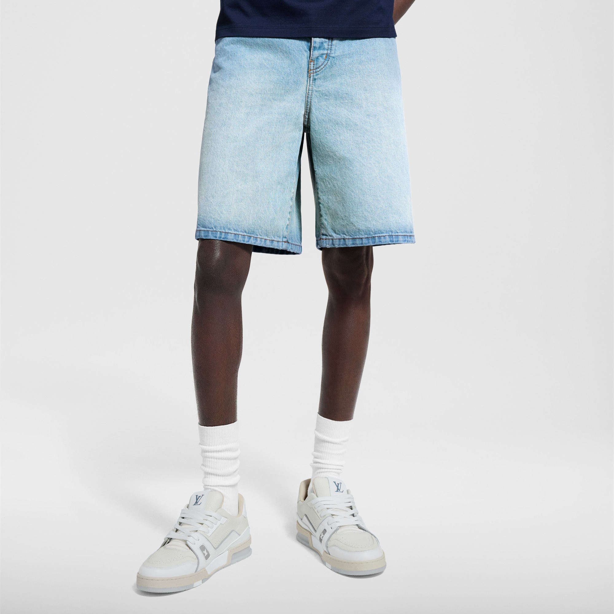  Ready-to-Wear Denim LV Denim Shorts | Louis Vuitton ® (Product zoom)