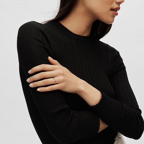 Categories Wedding Bands LV Diamonds 3mm Band, Pink Gold | Louis Vuitton ® (Product zoom)