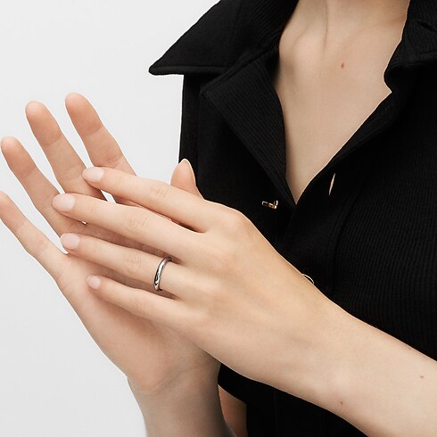 Categories Wedding Bands LV Diamonds 3mm Band, Platinum | Louis Vuitton ® (Product zoom)