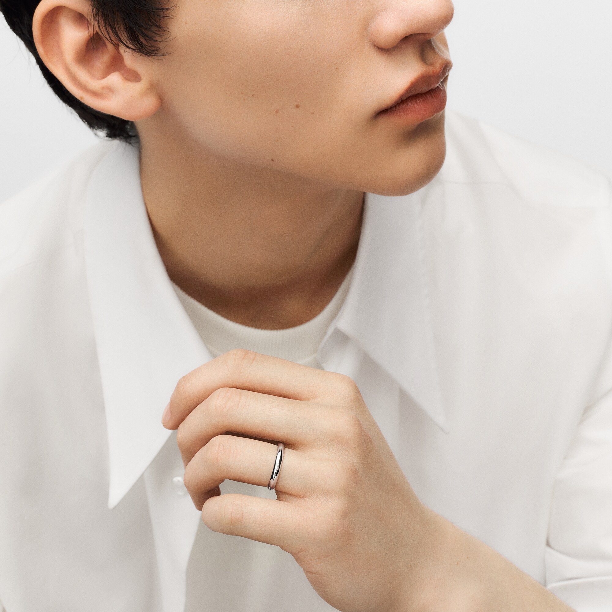  Categories Wedding Bands LV Diamonds 3mm Band, Platinum | Louis Vuitton ® (Product zoom)