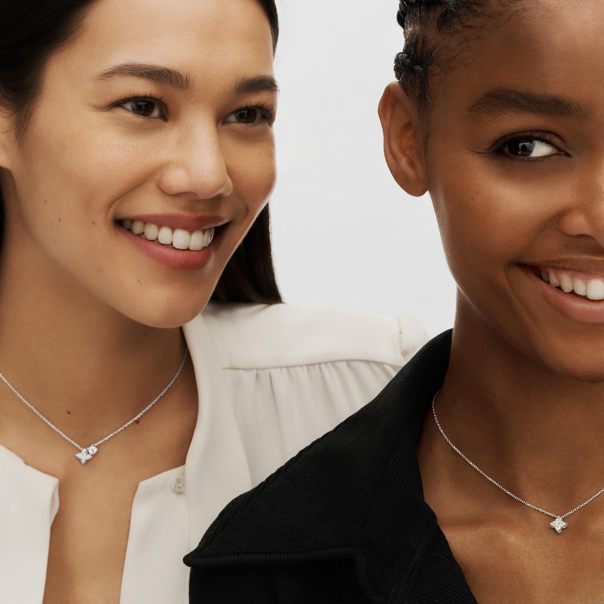  Collections LV Diamonds LV Diamonds Double Pendant, Round Brilliant cut | Louis Vuitton ® (Product zoom)