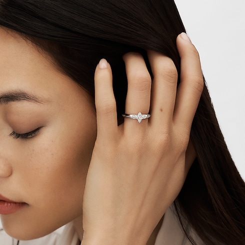 Collections LV Diamonds LV Diamonds Solitaire, LV Monogram Star cut | Louis Vuitton ® (Product zoom)