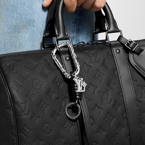 S00 Accessories Key Holders and Bag Charms LV Drift Hook Bag Charm | Louis Vuitton ® (Product zoom)