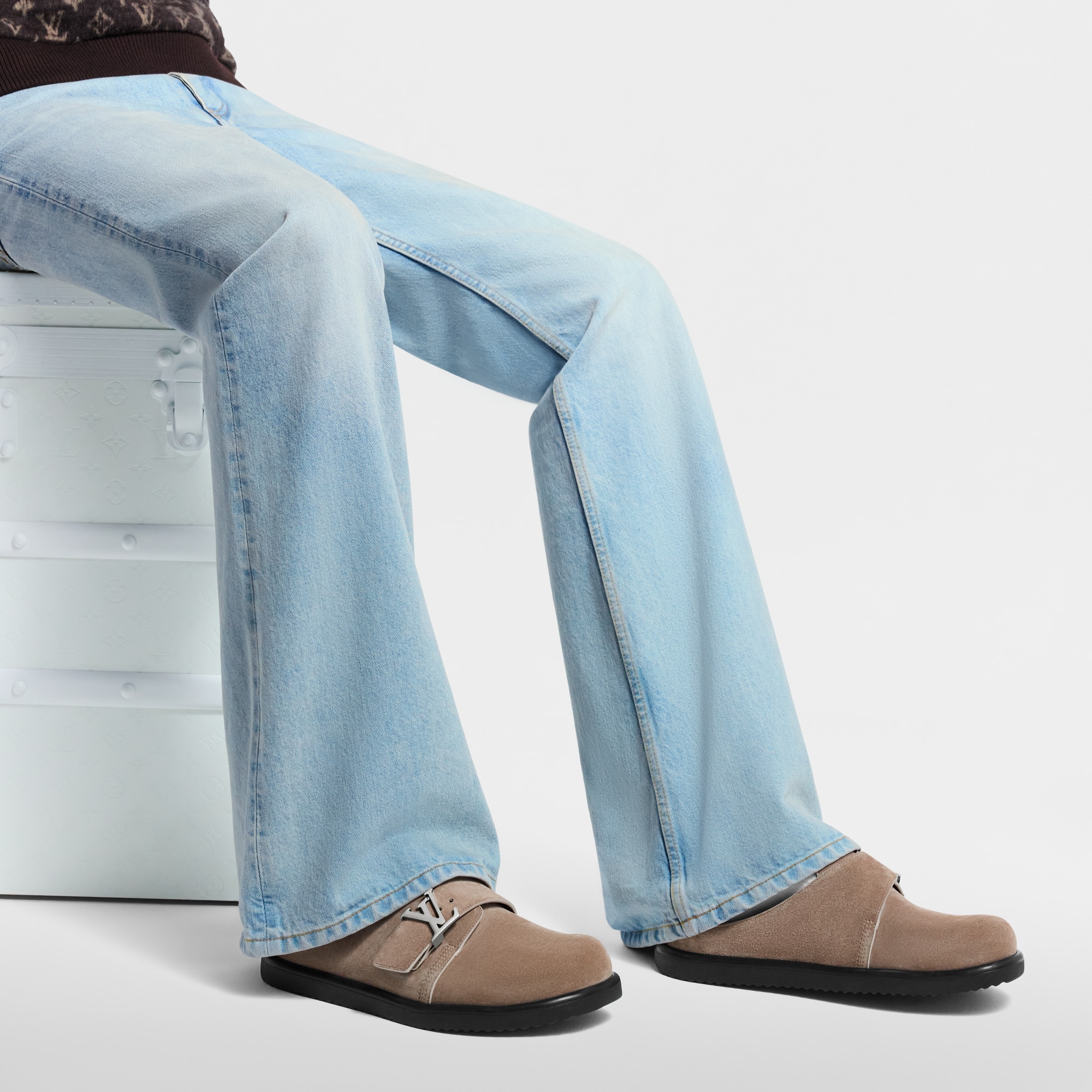  Shoes Sandals LV Easy Mule | Louis Vuitton ® (Product zoom)