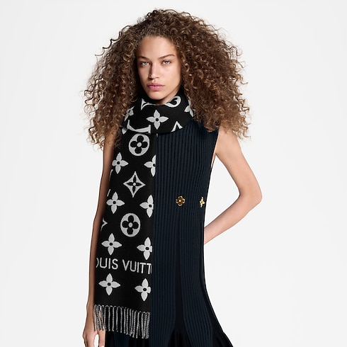 S00 Accessories Scarves LV Essential scarf | Louis Vuitton ® (Product zoom)