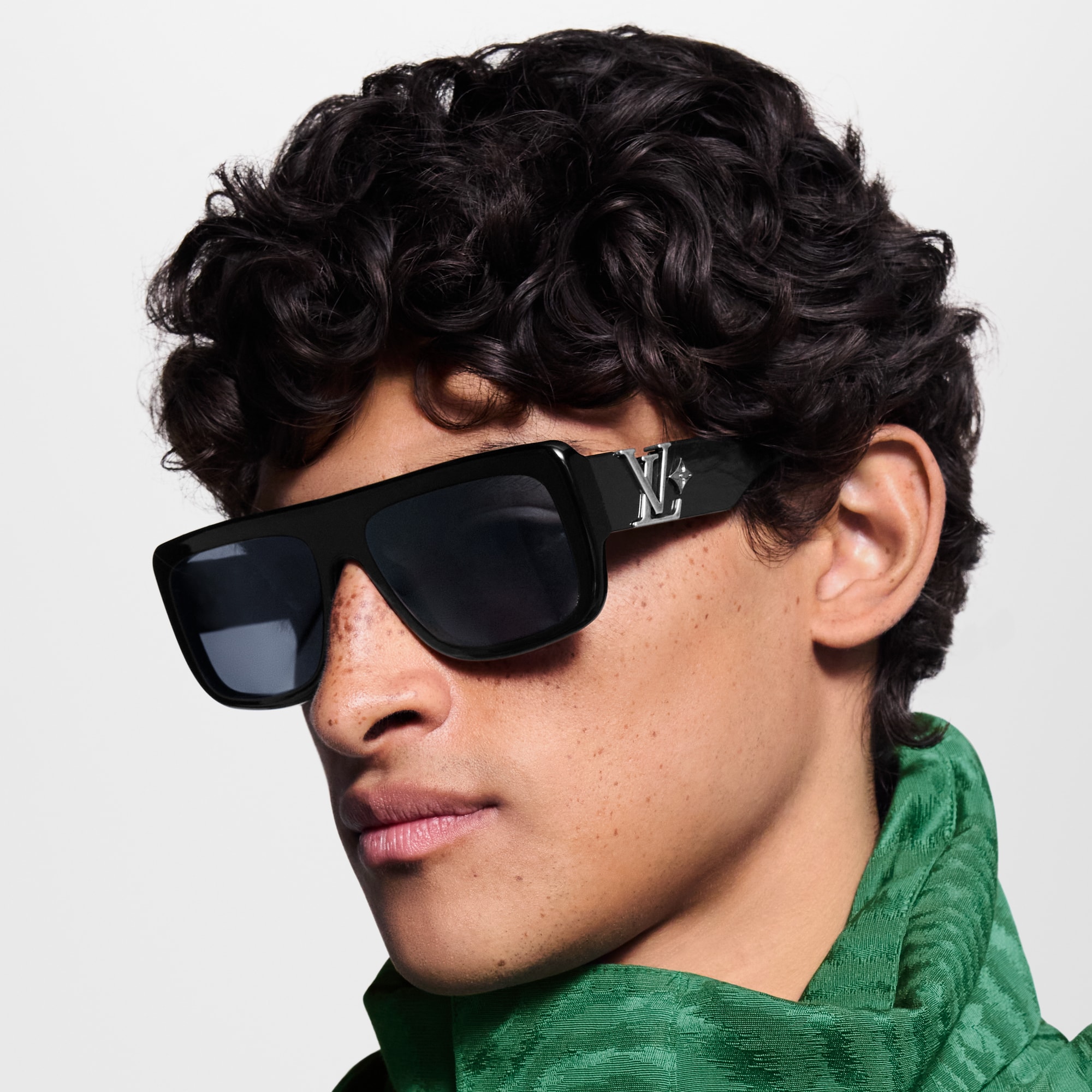 S00 Accessories Sunglasses LV Flower Square Sunglasses | Louis Vuitton ® (Product zoom)
