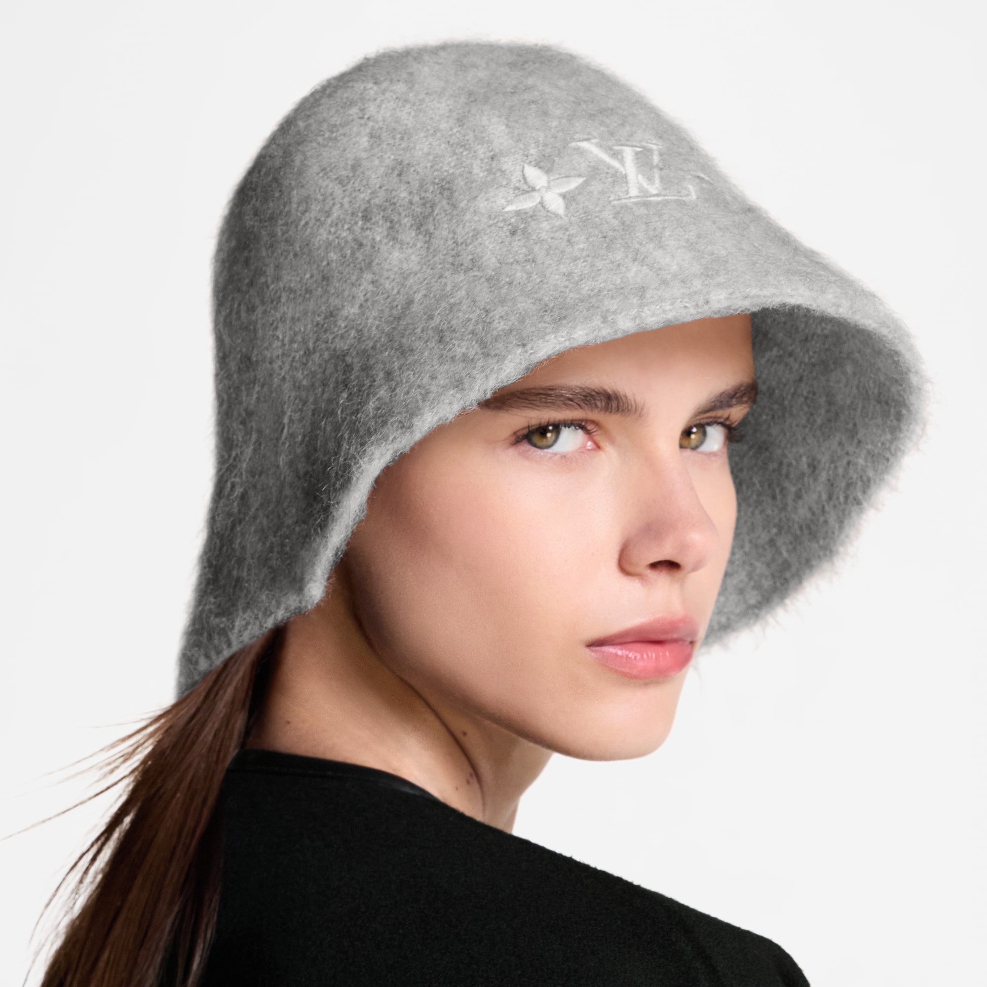 S00 Accessories Hats and Gloves LV Fluffy Hat | Louis Vuitton ® (Product zoom)