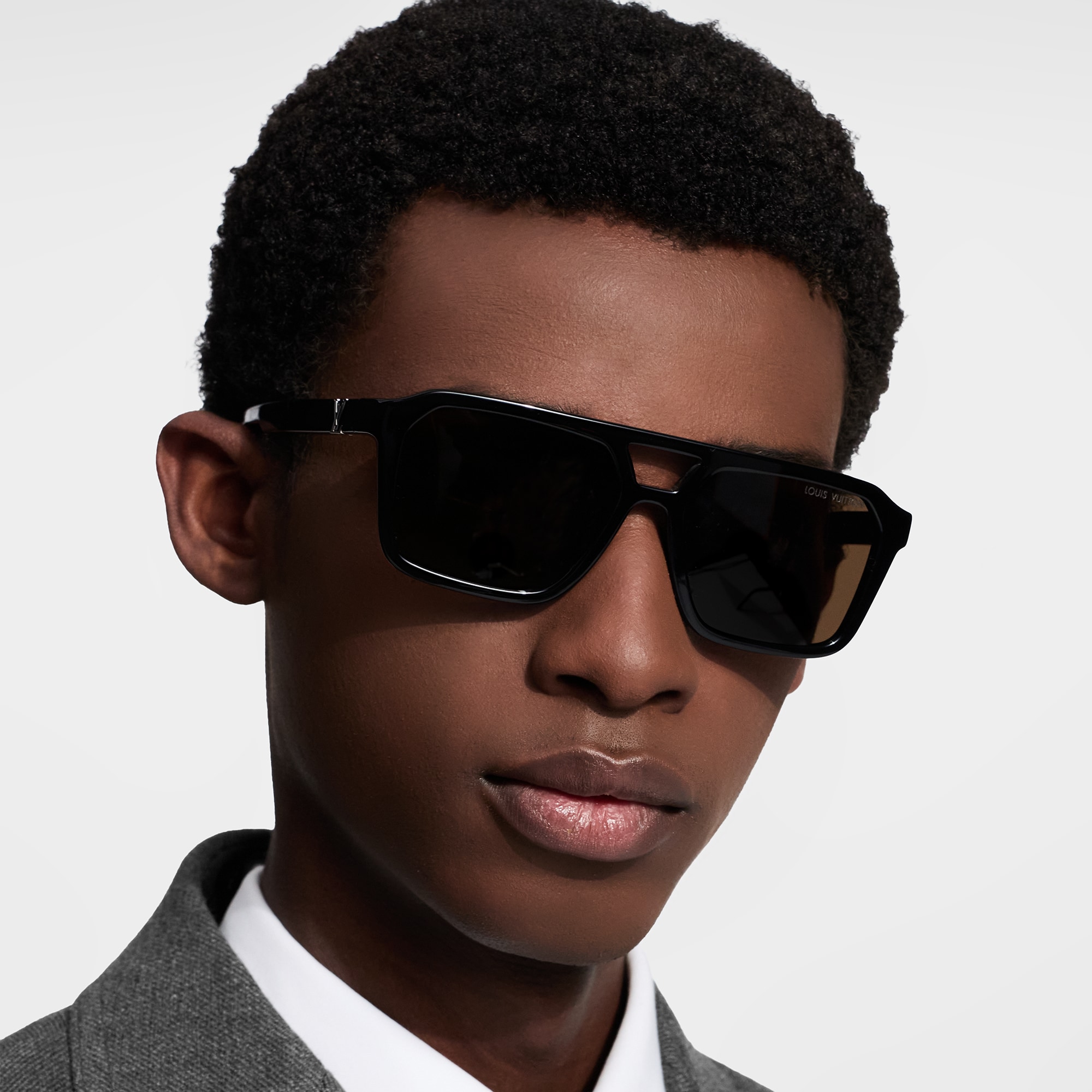 LV Hit Large Square Sunglasses S00 - Men - Accessories  display picture 3