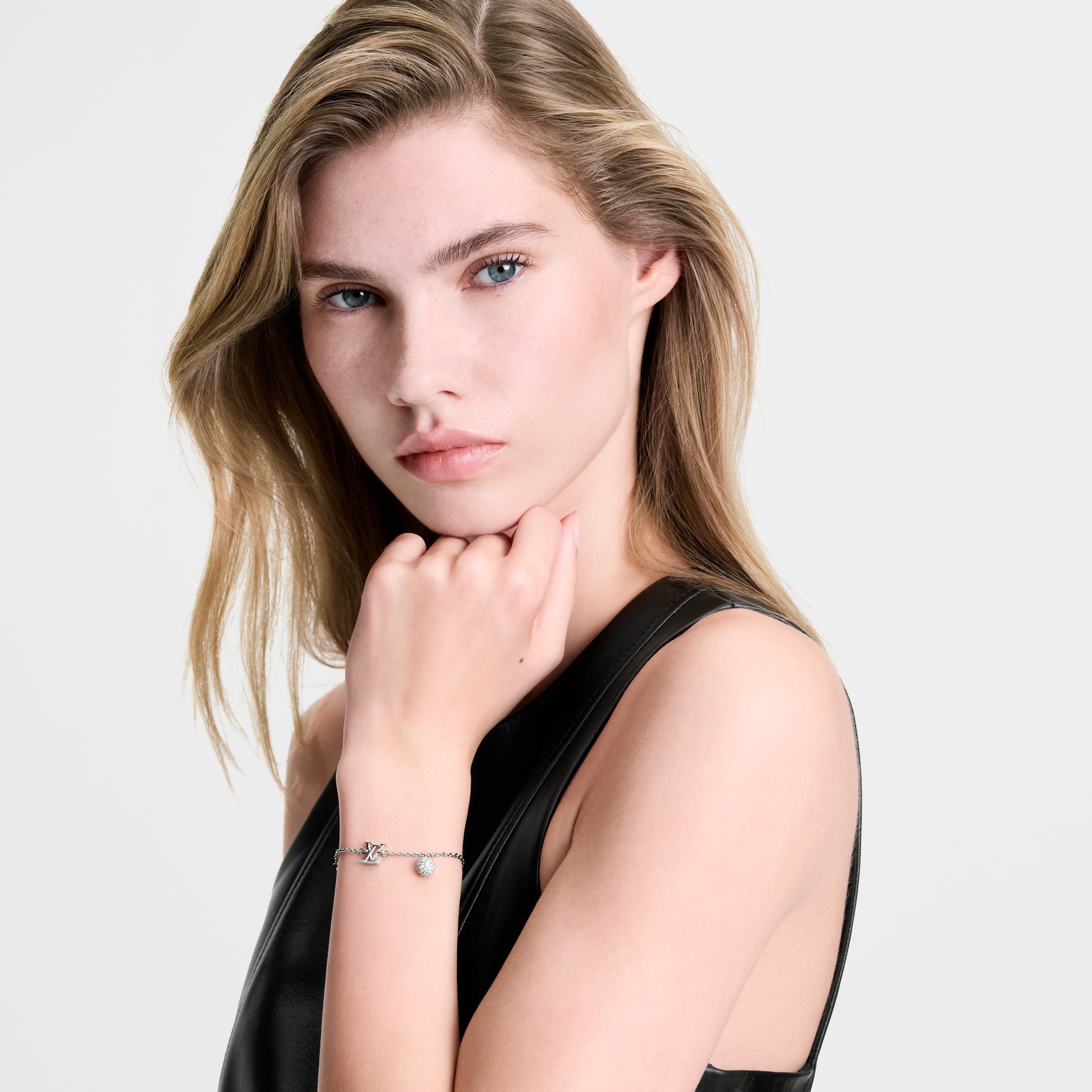 S00 Fashion Jewelry Bracelets LV Iconic Louisa Strass Bracelet | Louis Vuitton ® (Product zoom)