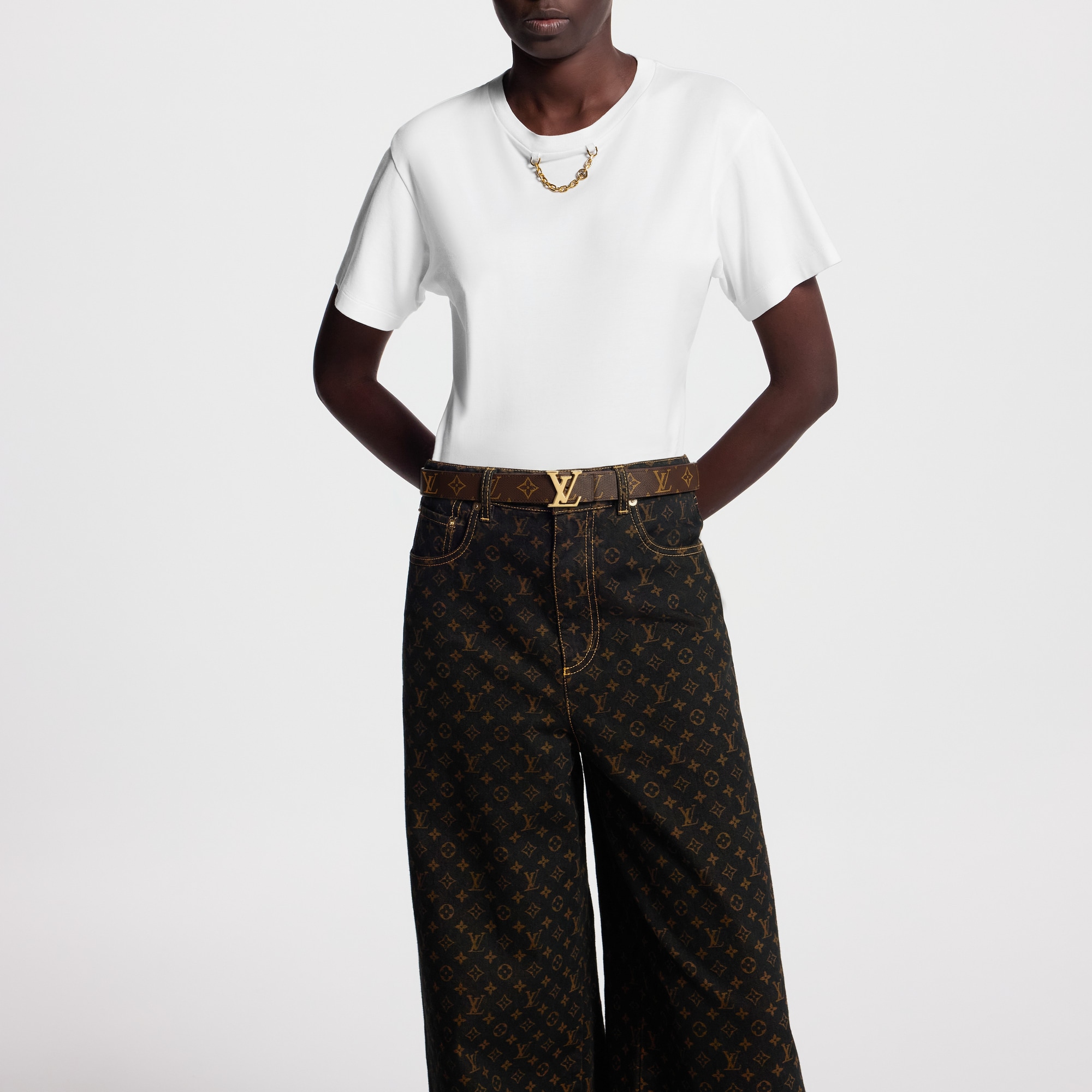 LV Initiales 30mm Reversible yBelt Louis Vuitton LV Initiales 30mm Reversible Belt GHW – Bag  main image 4