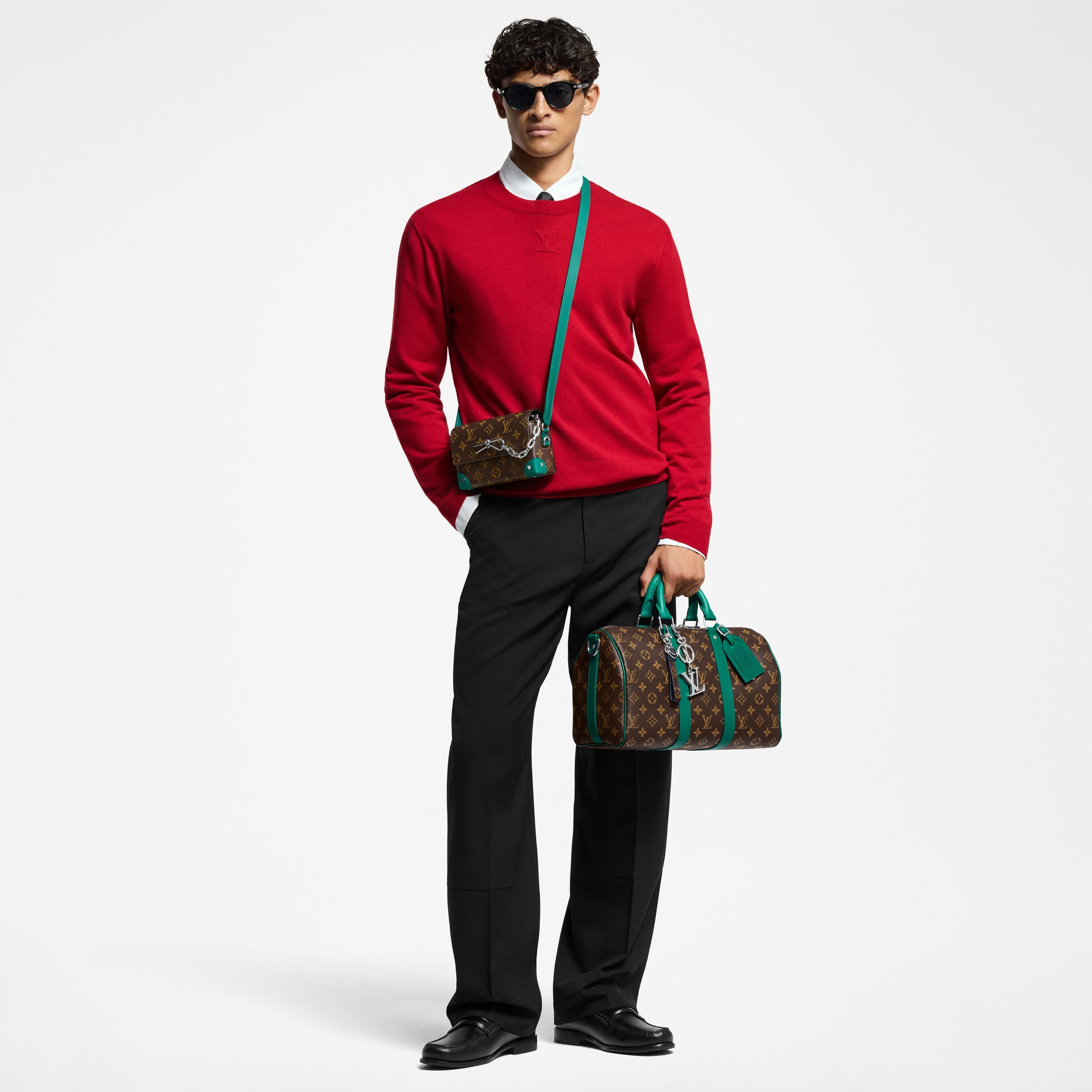 S00 Accessories Key Holders and Bag Charms LV Initials Key Holder And Bag Charm | Louis Vuitton ® (Product zoom)