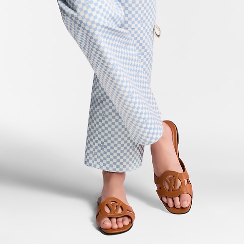 Shoes Mules and Slides LV Isola Flat Mule | Louis Vuitton ® (Product zoom)