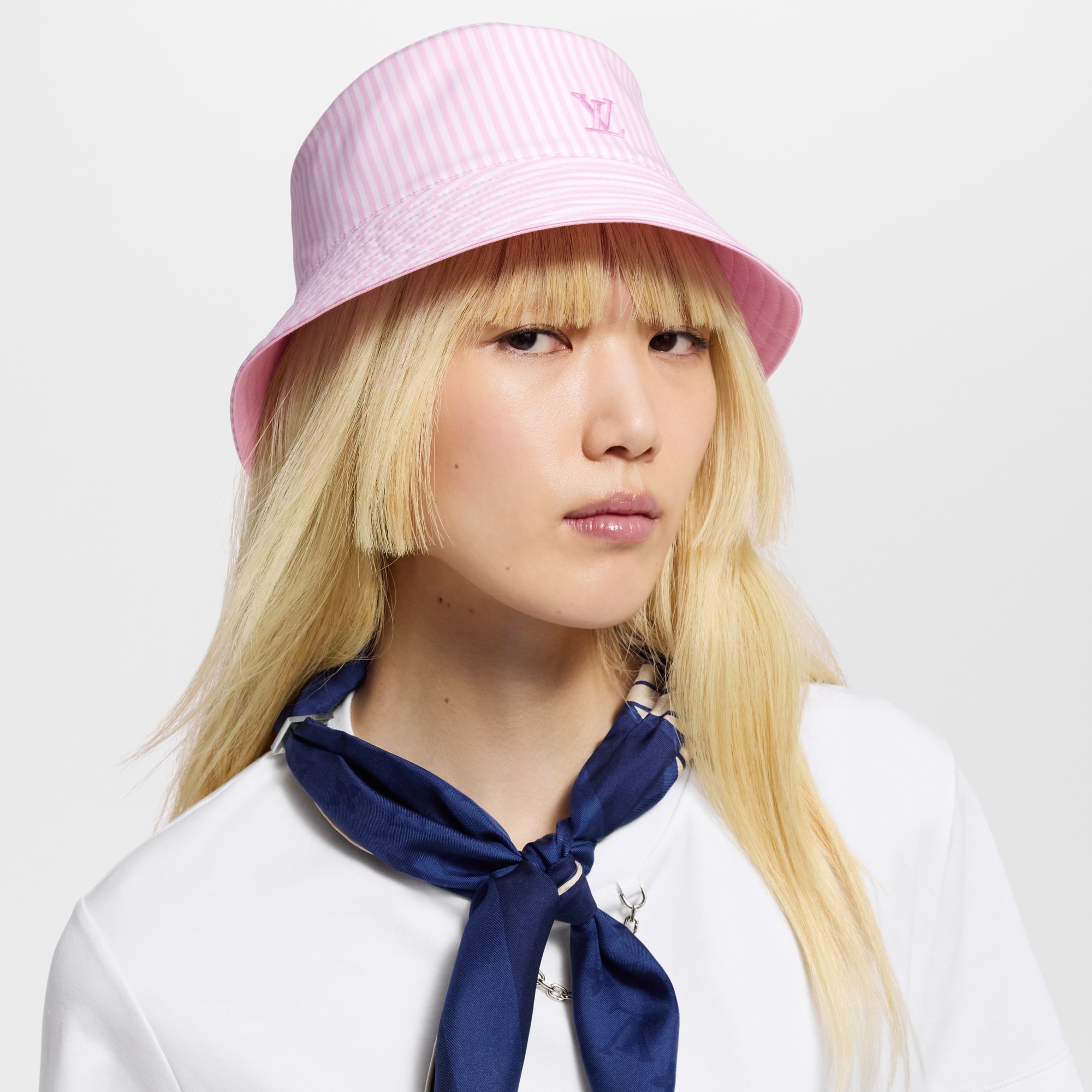 S00 Accessories Hats and Gloves LV League Striped Bucket Hat | Louis Vuitton ® (Product zoom)