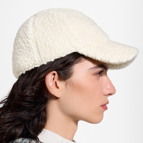 S00 Accessories Hats and Gloves LV League Wool Bouclette Cap | Louis Vuitton ® (Product zoom)