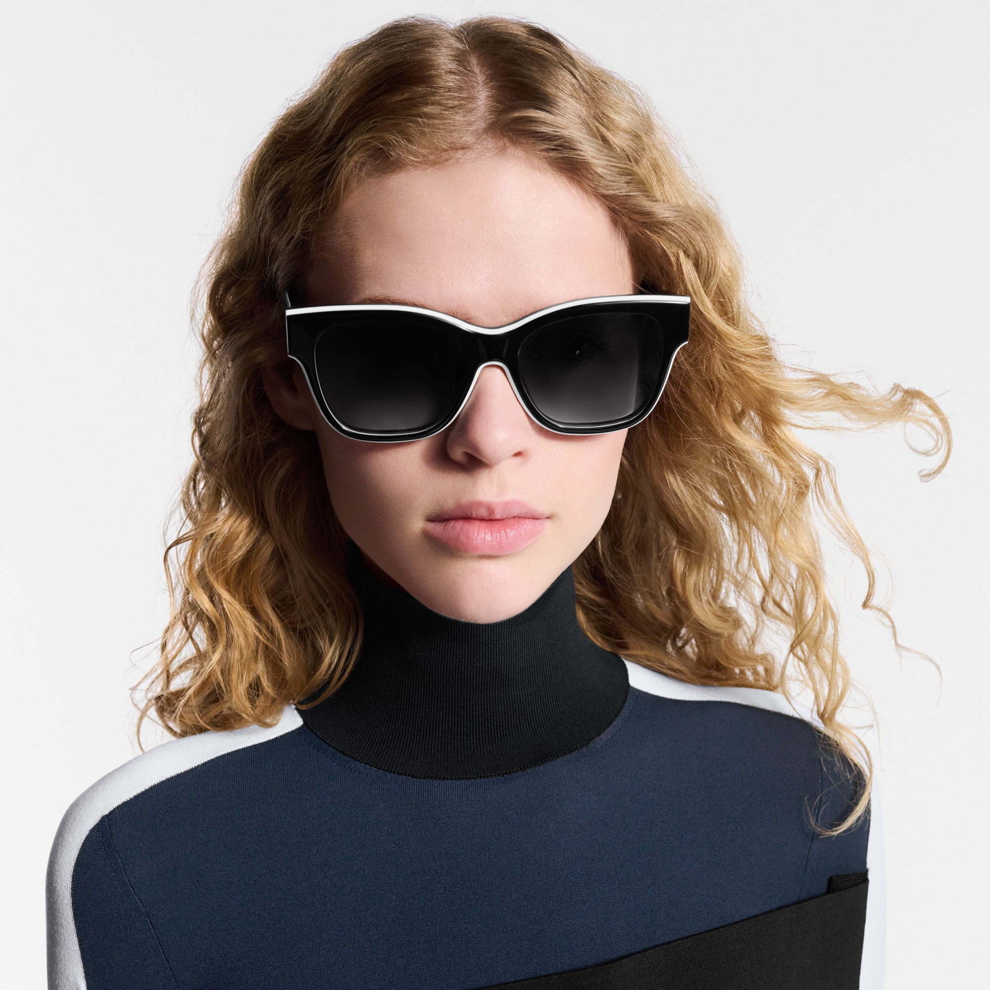 S00 Accessories Sunglasses LV Line Square Sunglasses | Louis Vuitton ® (Product zoom)