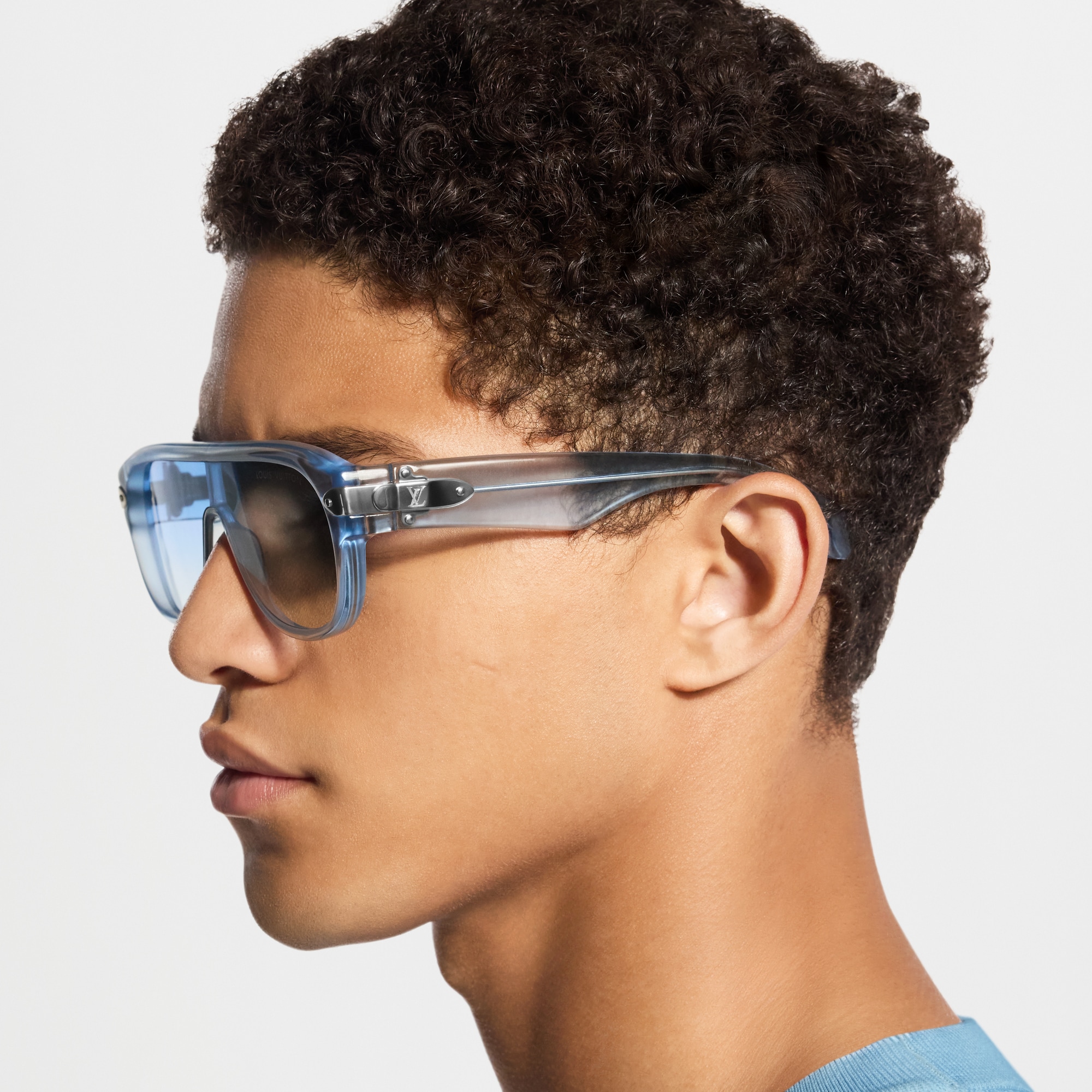 LV Lock Mask Sunglasses S00 - Men - Accessories | LOUIS  display picture 3
