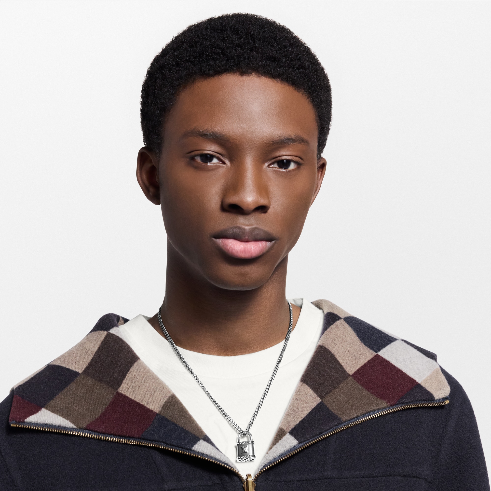 S00 Fashion Jewelry Necklaces and Pendants LV Lock Necklace | Louis Vuitton ® (Product zoom)