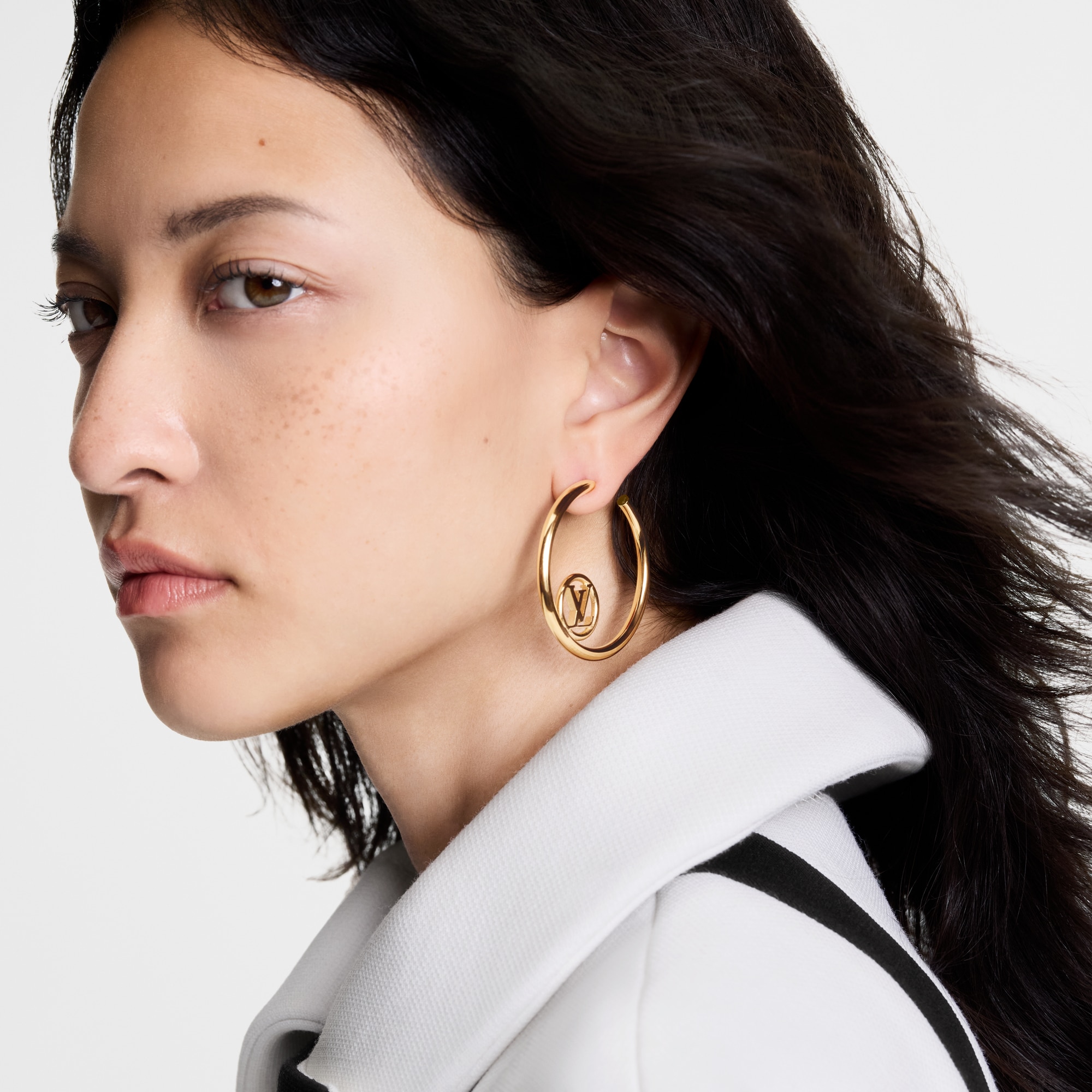 S00 Fashion Jewelry Earrings LV Loop Earrings | Louis Vuitton ® (Product zoom)