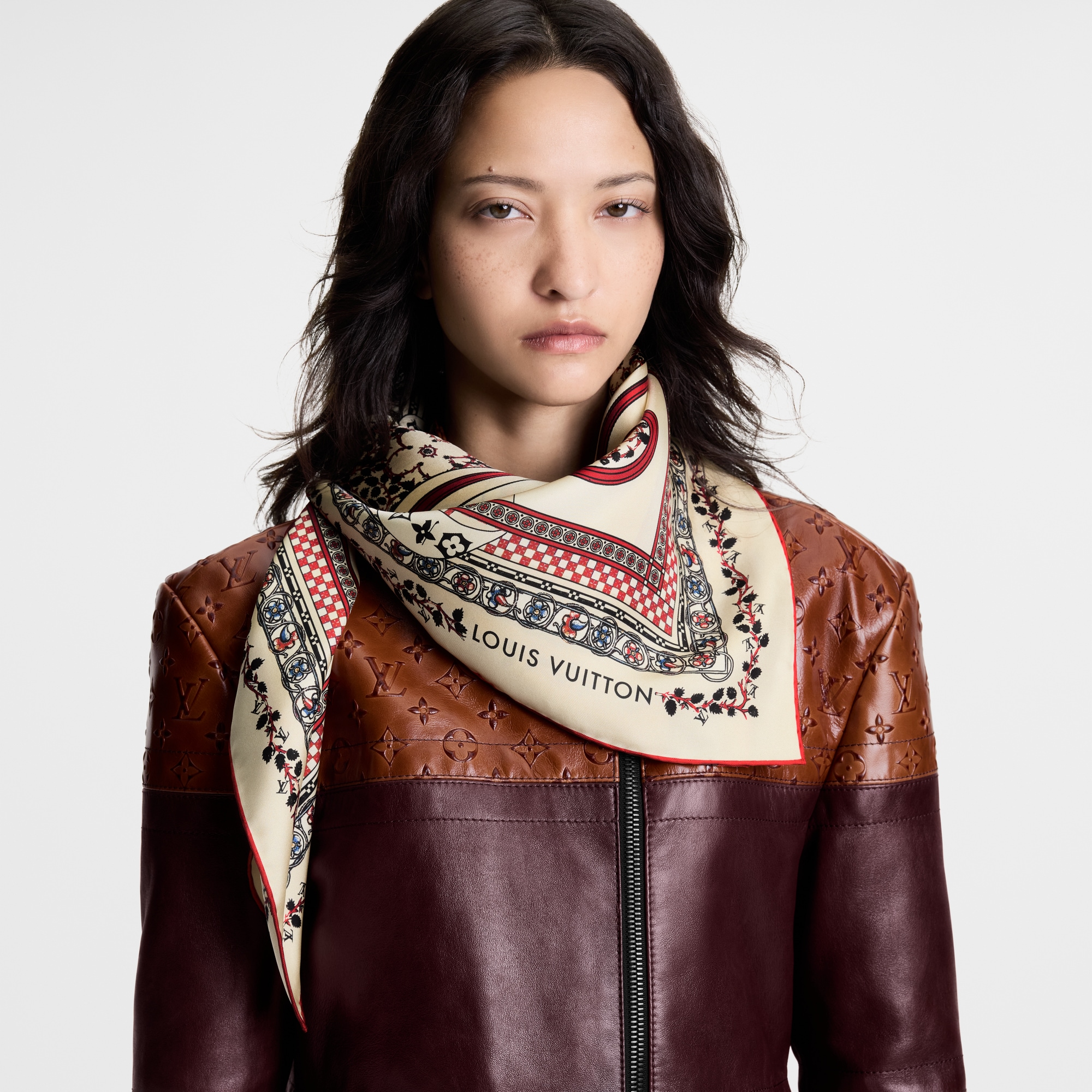 S00 Accessories Silk Squares and Bandeaus  LV Medieval Flowers Square 90 | Louis Vuitton ® (Product zoom)