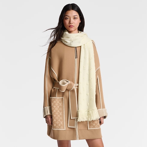 S00 Accessories Scarves LV Monogram 3D Scarf | Louis Vuitton ® (Product zoom)