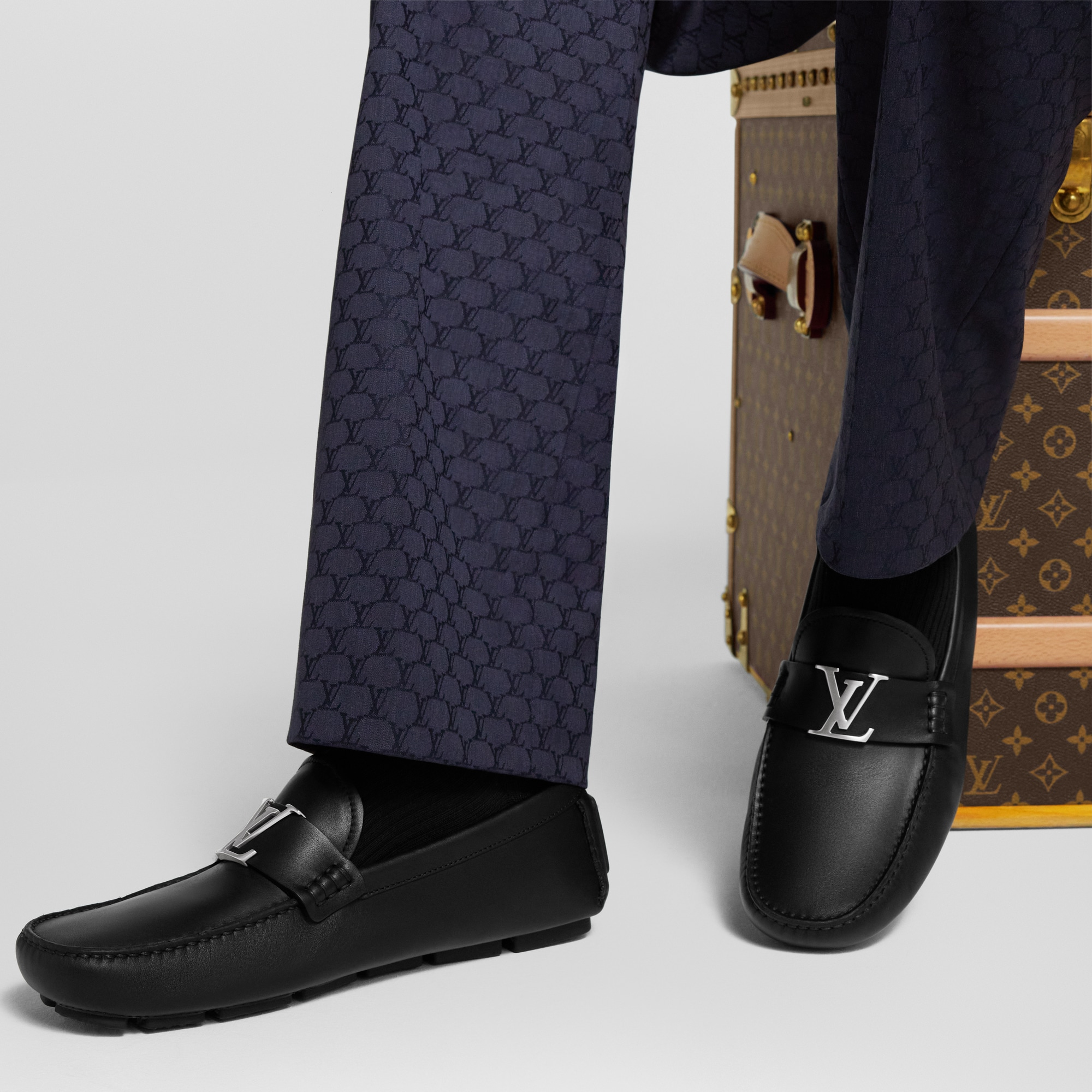  Shoes Loafers and Moccasins LV Monza Moccasin | Louis Vuitton ® (Product zoom)