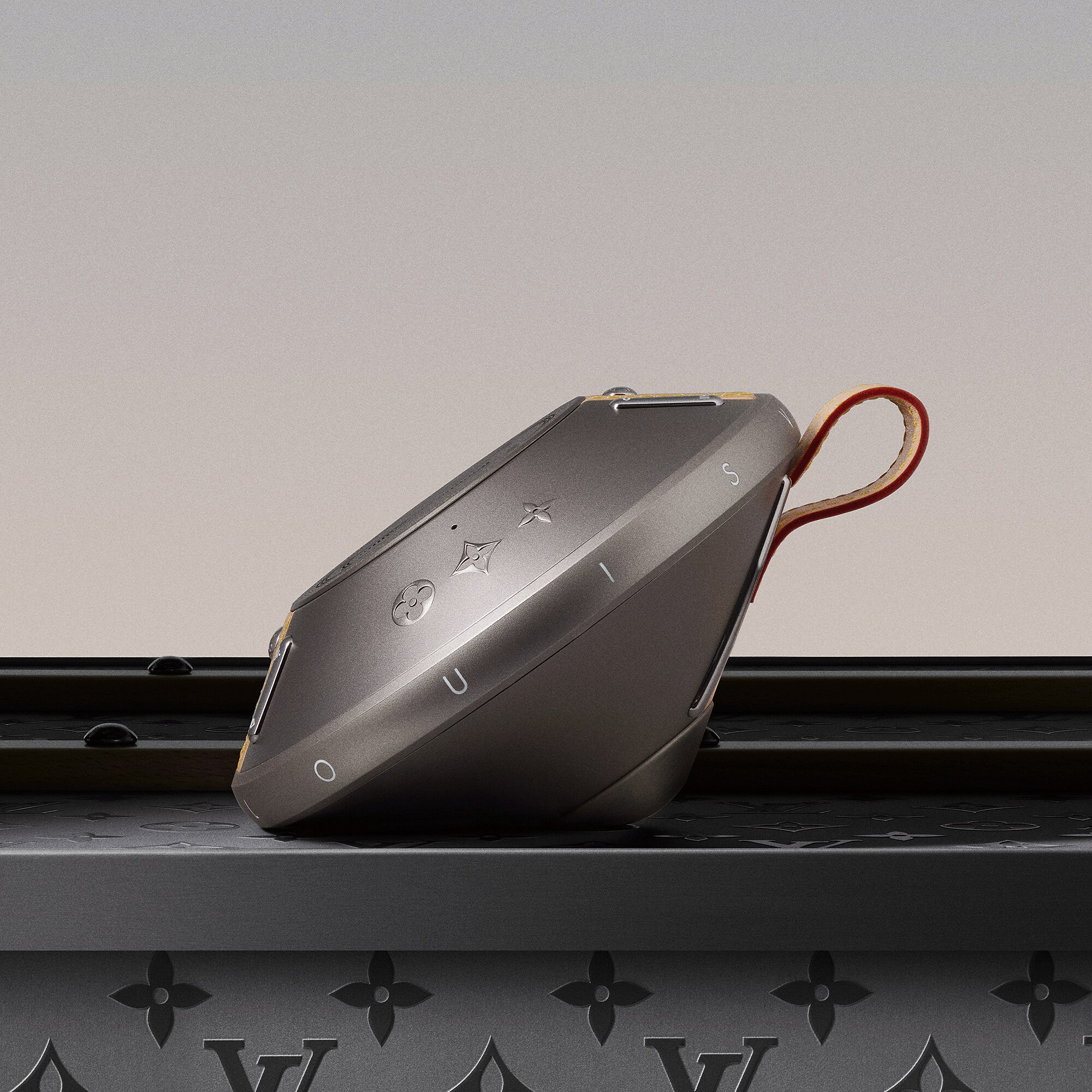 LV Nanogram Speaker Silver