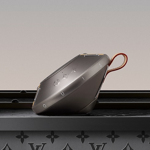 Watchmaking Connected Objects LV Nanogram Speaker Silver | Louis Vuitton ® (Product zoom)