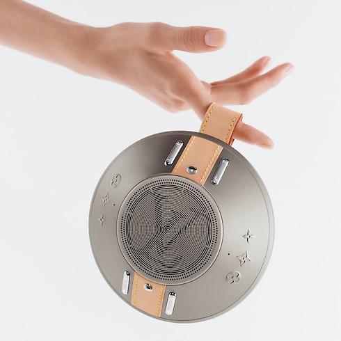 Watchmaking Connected Objects LV Nanogram Speaker Silver | Louis Vuitton ® (Product zoom)