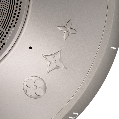 Watchmaking Connected Objects LV Nanogram Speaker Silver | Louis Vuitton ® (Product zoom)