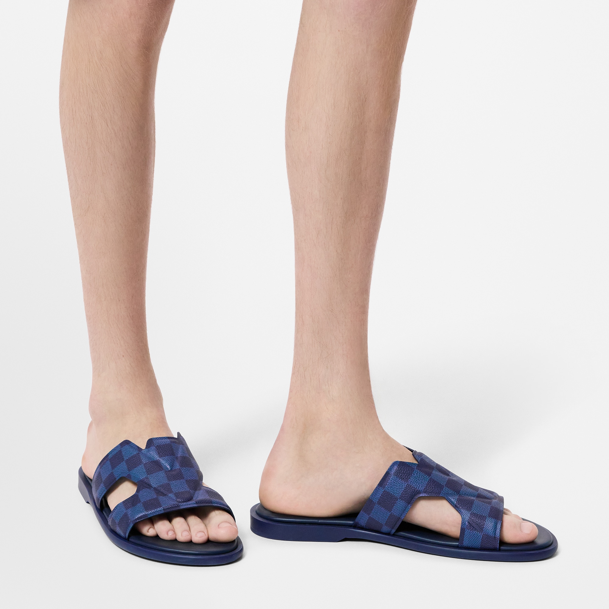 Shoes Sandals LV Oasis Mule | Louis Vuitton ® (Product zoom)