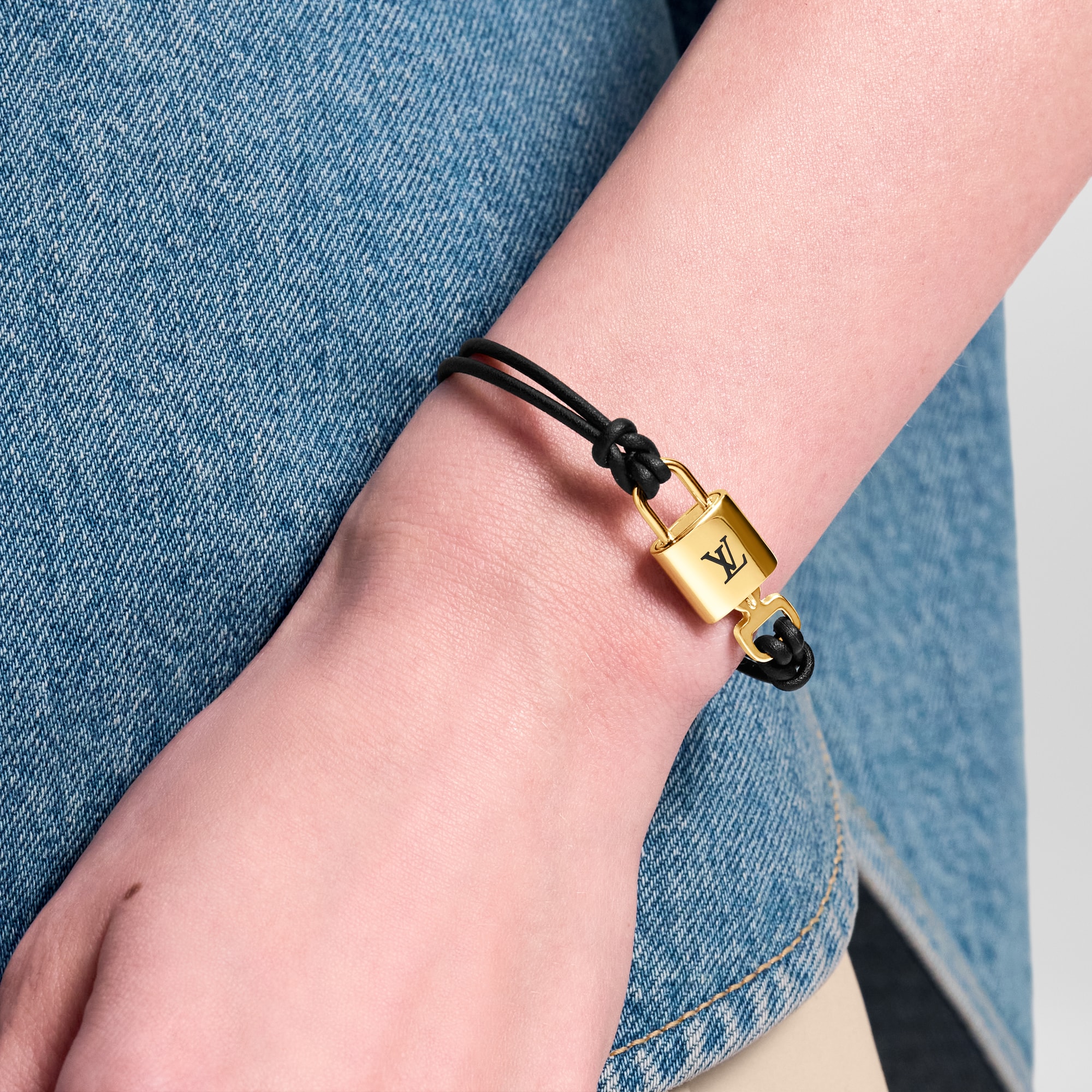 Other Leathers Fashion Jewelry Bracelets LV Padlock Bracelet | Louis Vuitton ® (Product zoom)