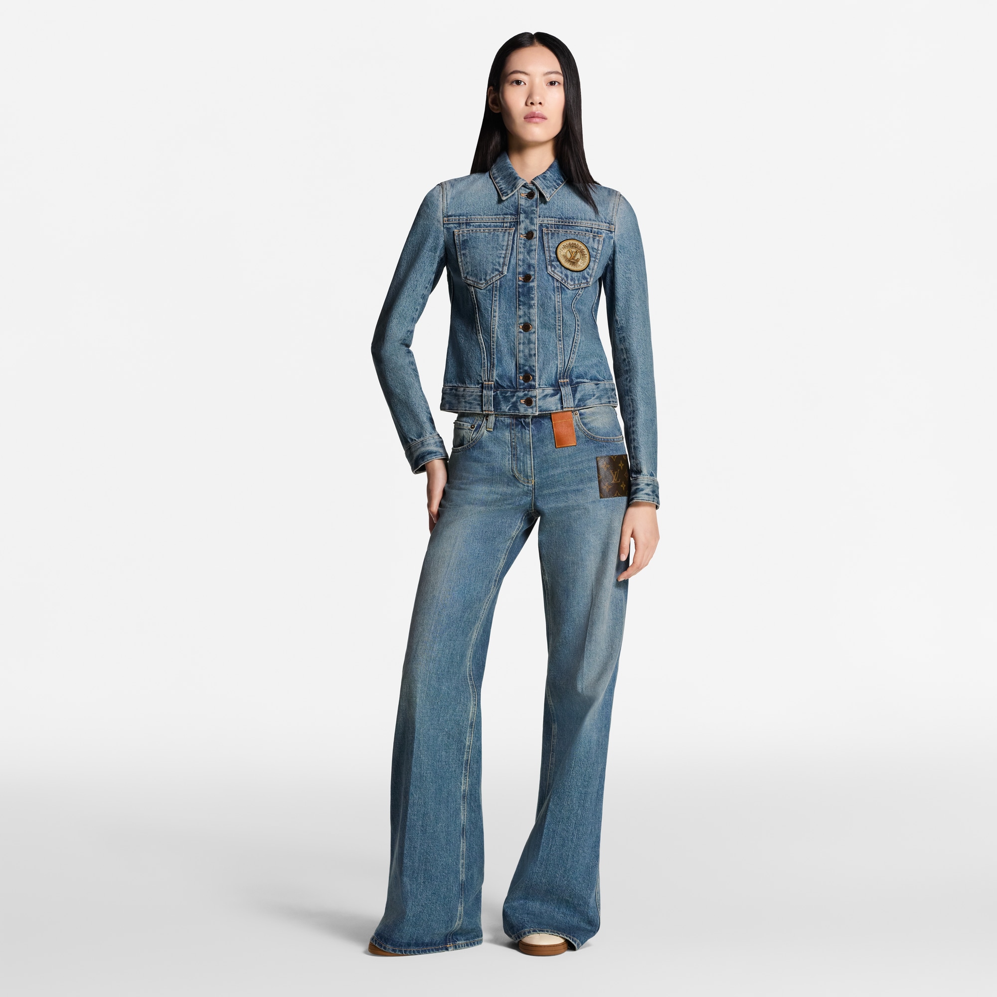  Ready-to-Wear Coats and Jackets LV Patch Denim Jacket
 | Louis Vuitton ® (Product zoom)