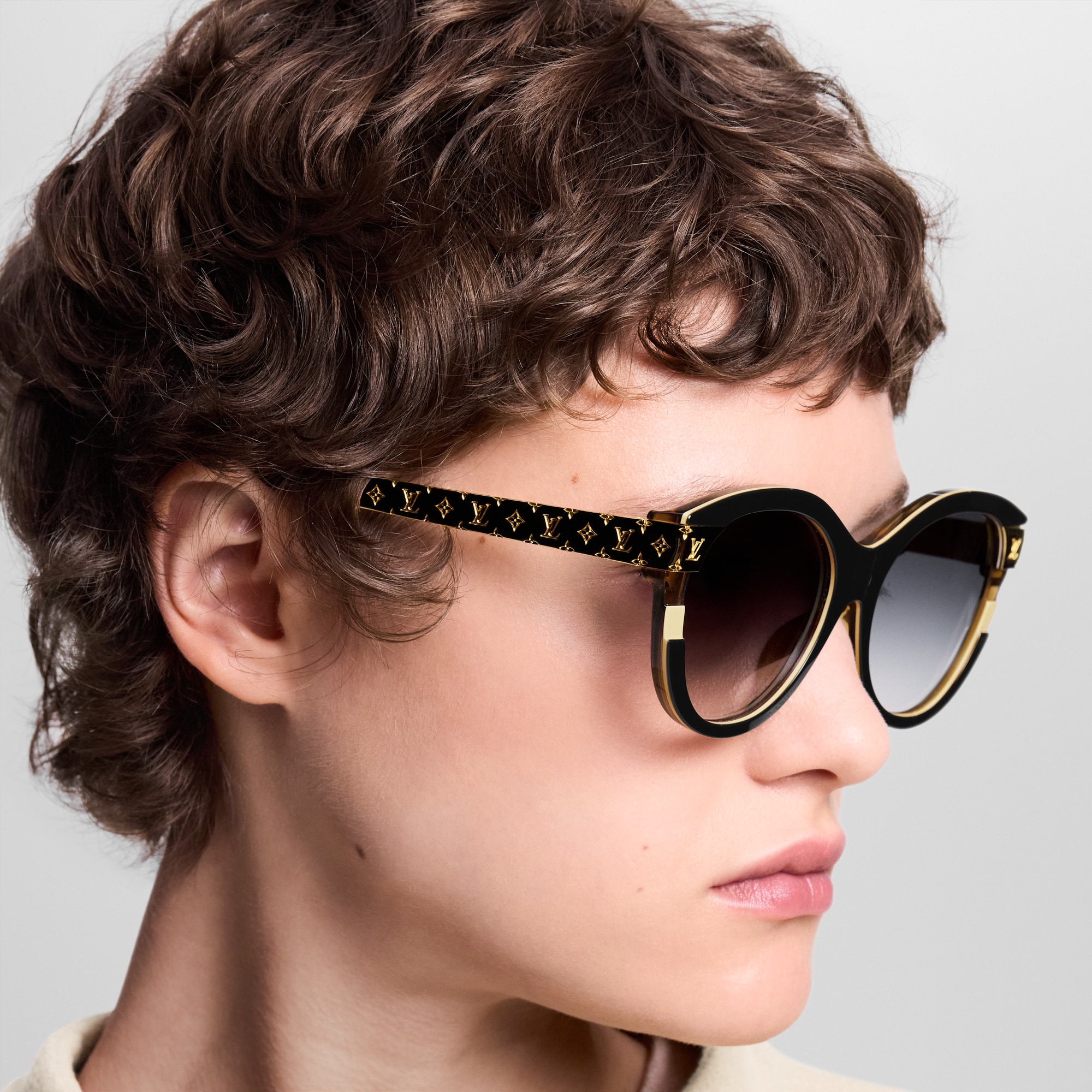 S00 Accessories Sunglasses LV Petit Soupçon Cat Eye Sunglasses | Louis Vuitton ® (Product zoom)