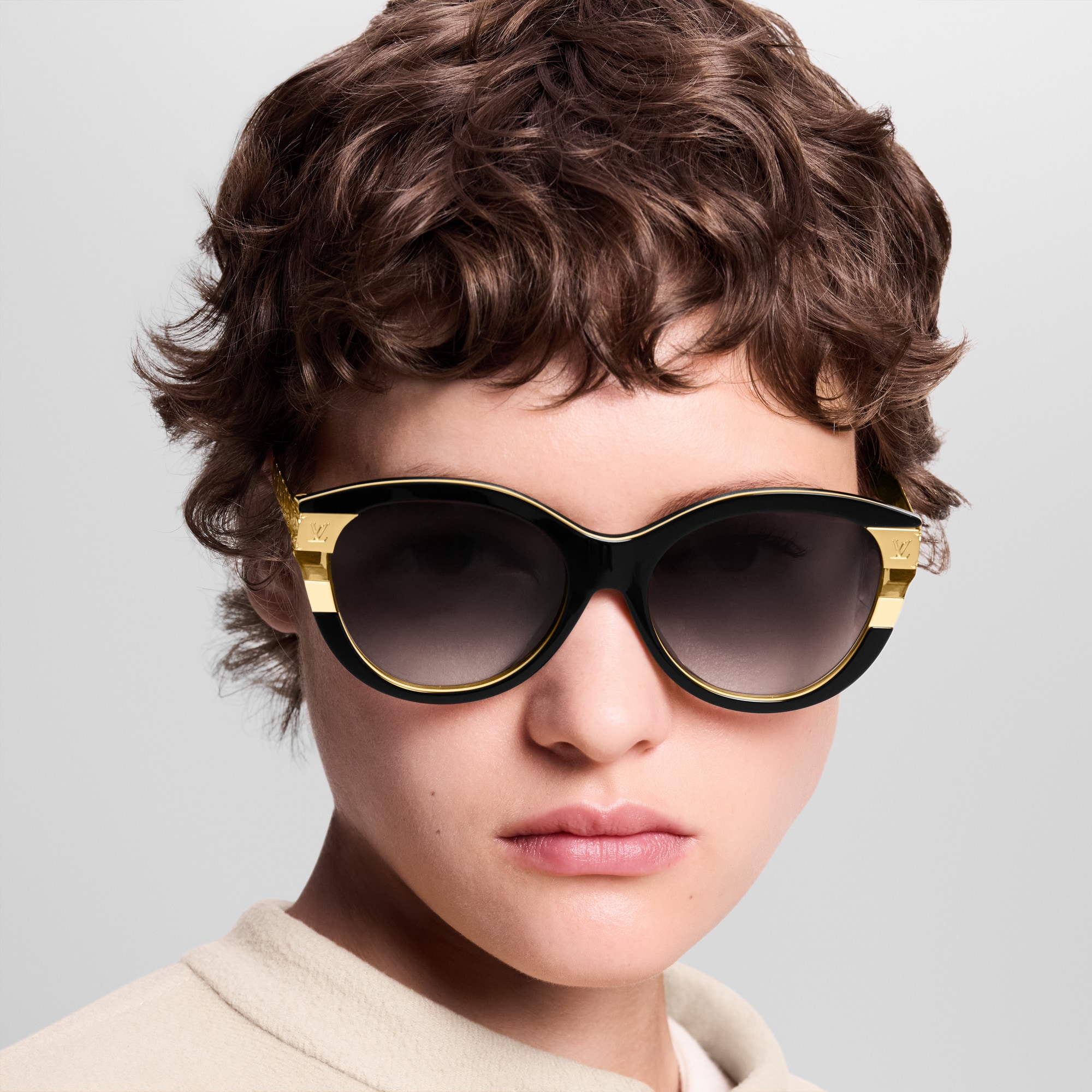 S00 Accessories Sunglasses LV Petit Soupçon Cat Eye Sunglasses | Louis Vuitton ® (Product zoom)