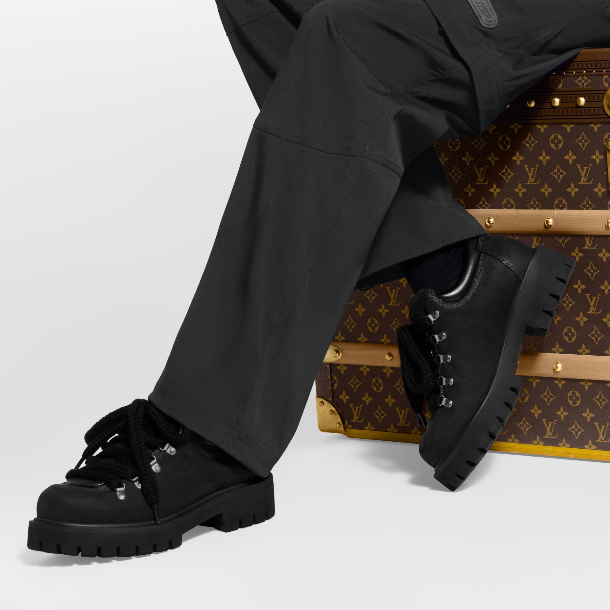  Shoes Buckles and Lace-Ups LV Remix Derby | Louis Vuitton ® (Product zoom)
