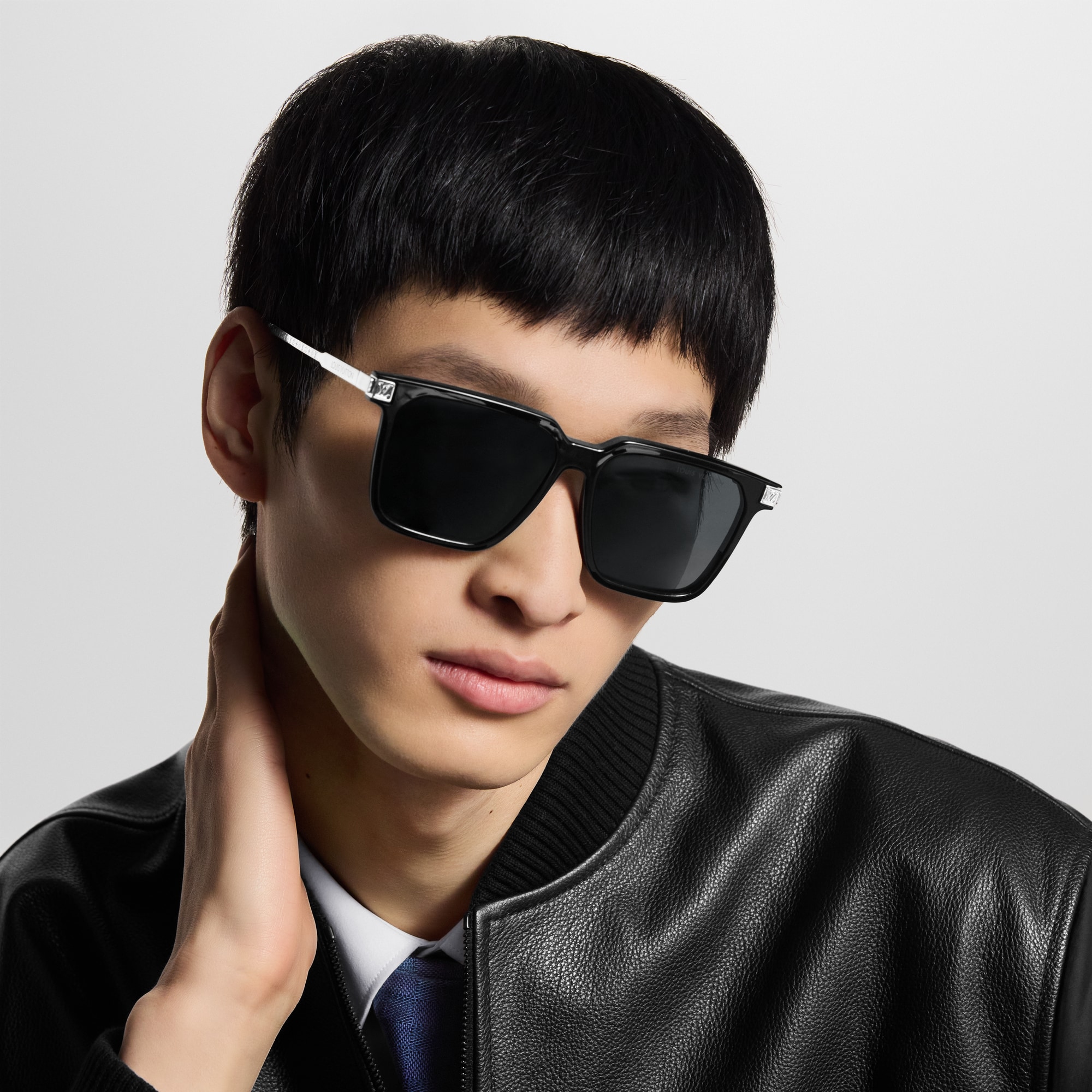 S00 Accessories Sunglasses LV Rise Square Sunglasses | Louis Vuitton ® (Product zoom)