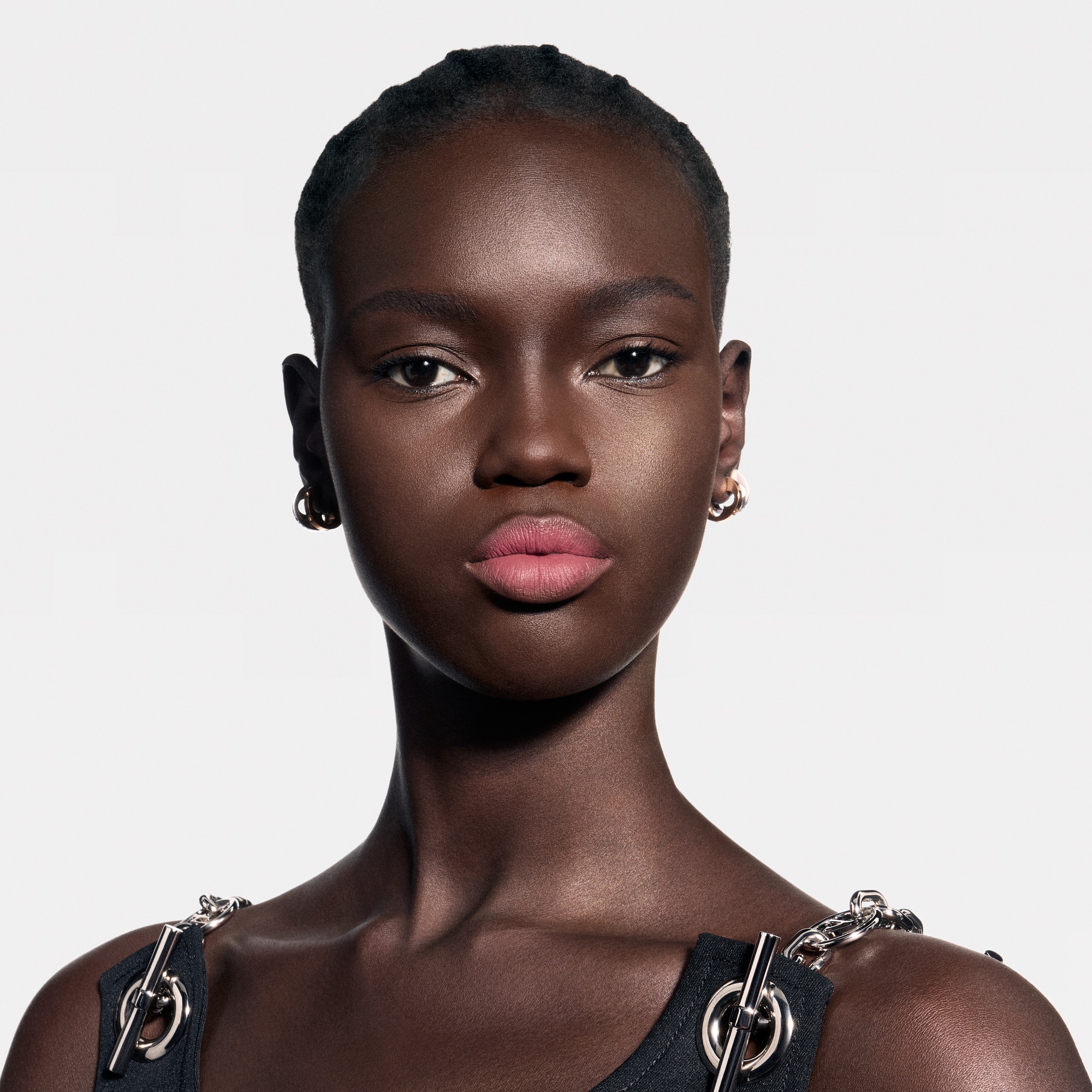  Lips } LV Rouge - Matte Lipstick | Louis Vuitton ® (Product zoom)