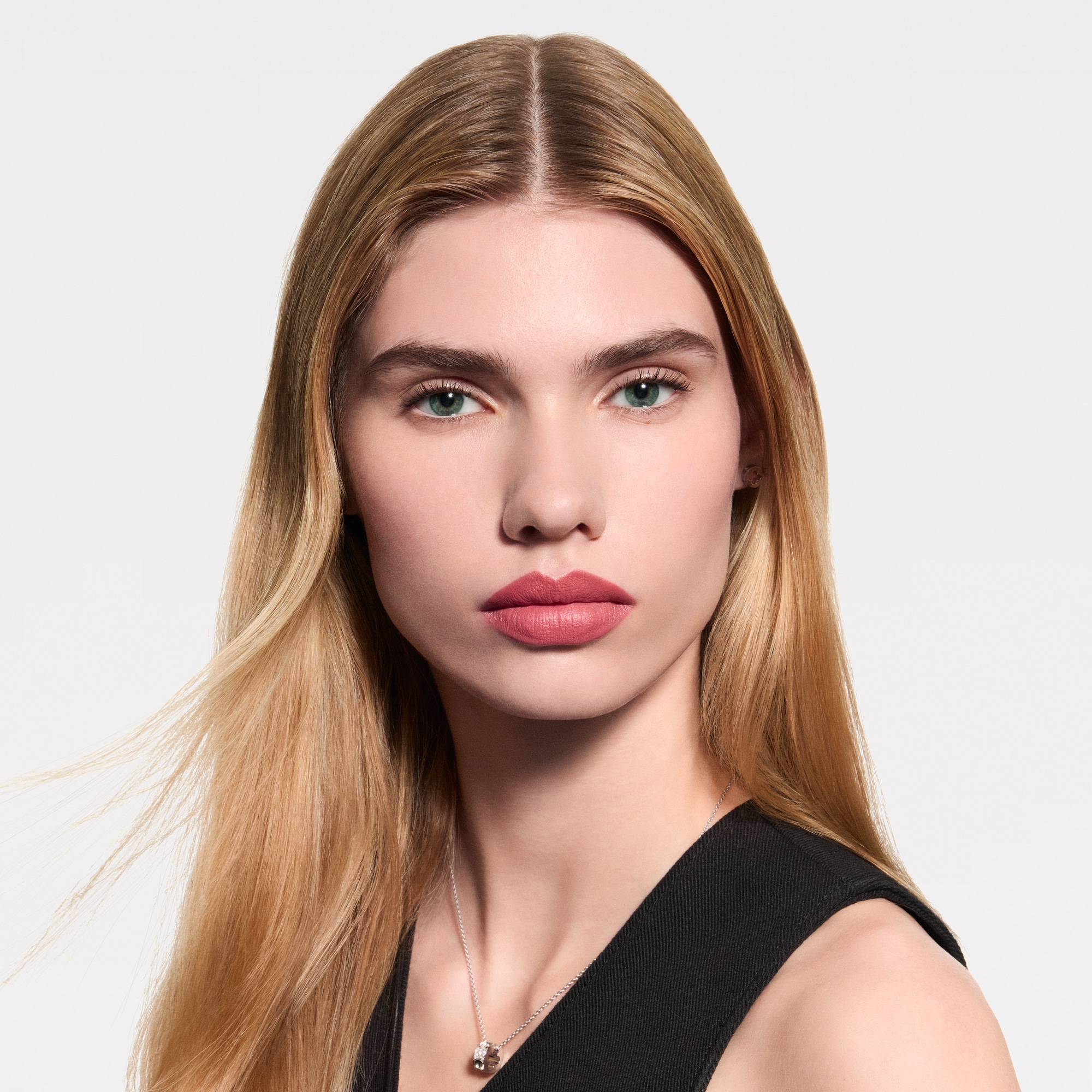  Lips } LV Rouge - Matte Lipstick Refill | Louis Vuitton ® (Product zoom)