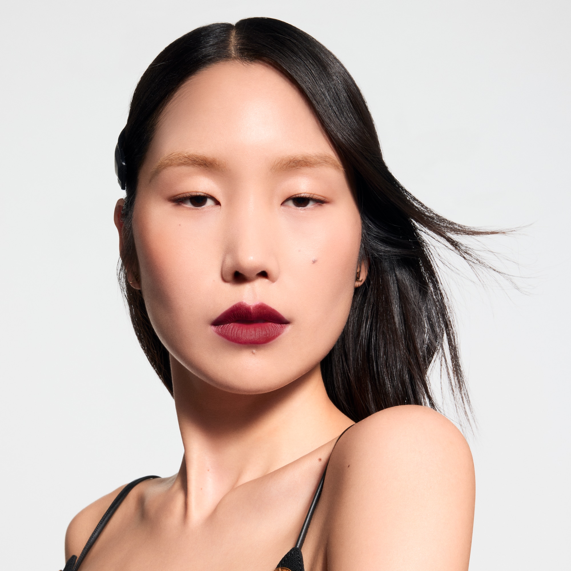  Lips } LV Rouge - Matte Lipstick Refill | Louis Vuitton ® (Product zoom)