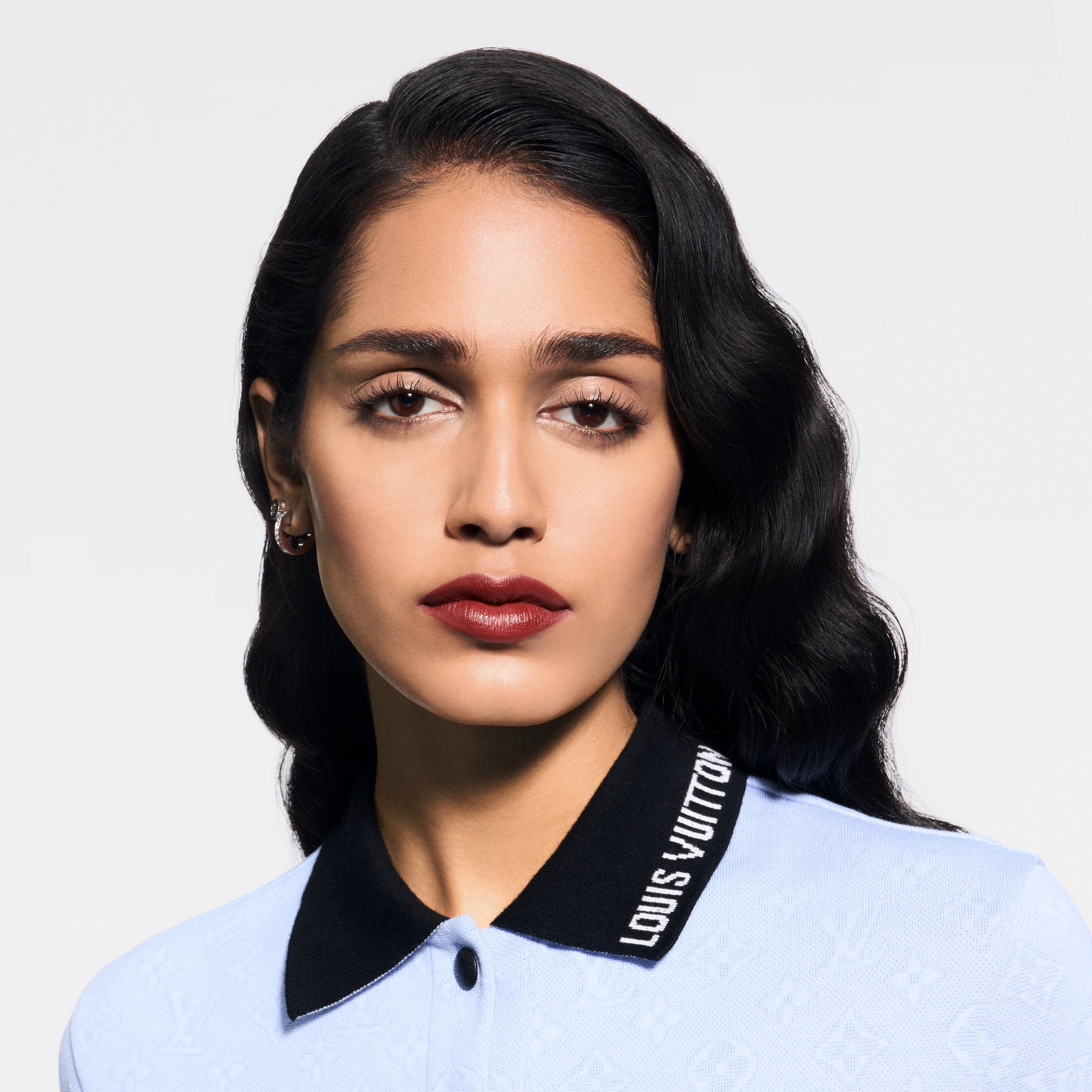  Lips } LV Rouge - Satin Lipstick | Louis Vuitton ® (Product zoom)