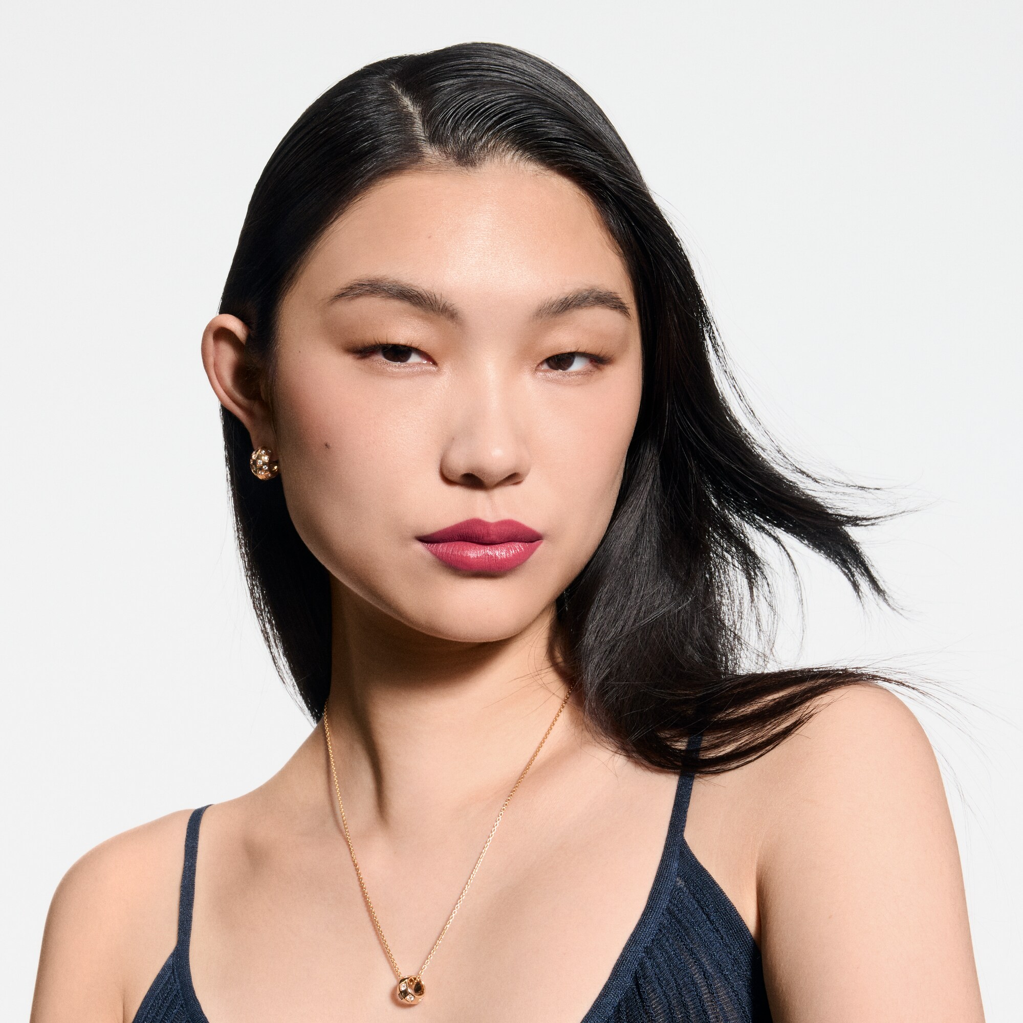  Lips } LV Rouge - Satin Lipstick | Louis Vuitton ® (Product zoom)