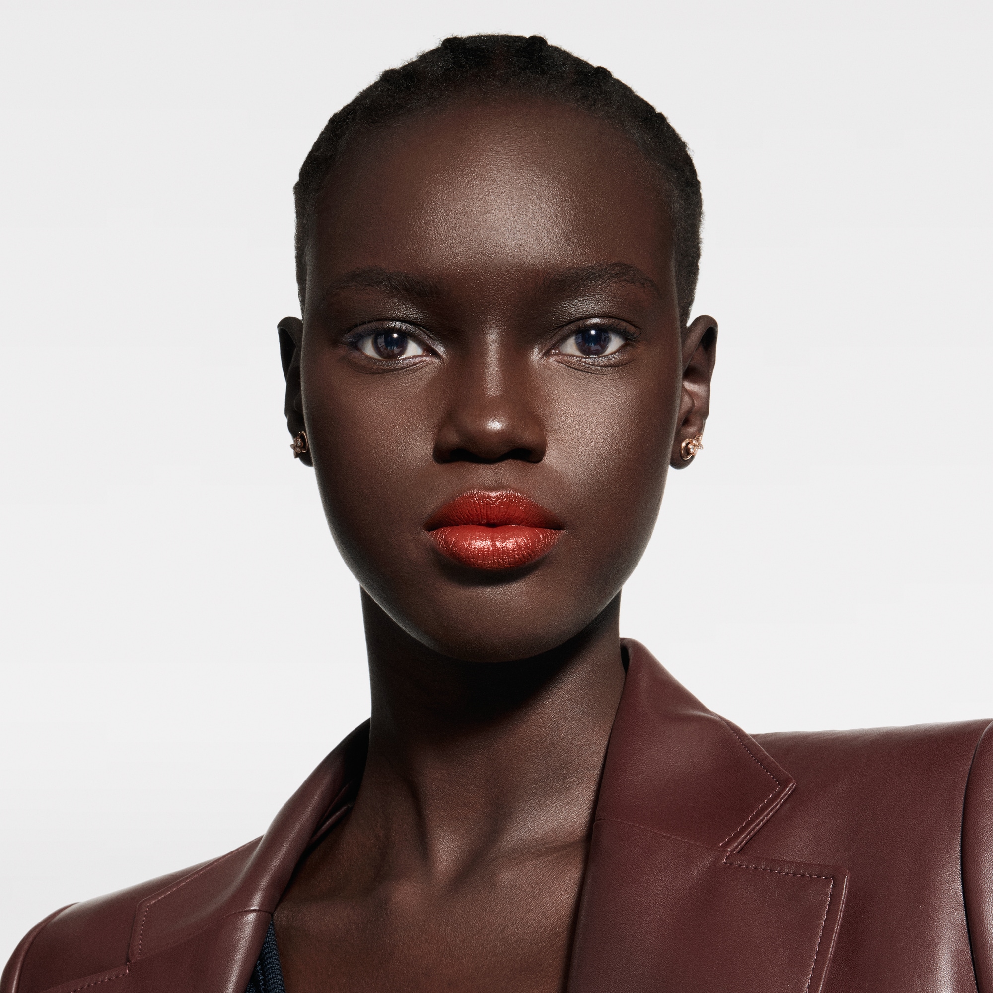  Lips } LV Rouge - Satin Lipstick | Louis Vuitton ® (Product zoom)