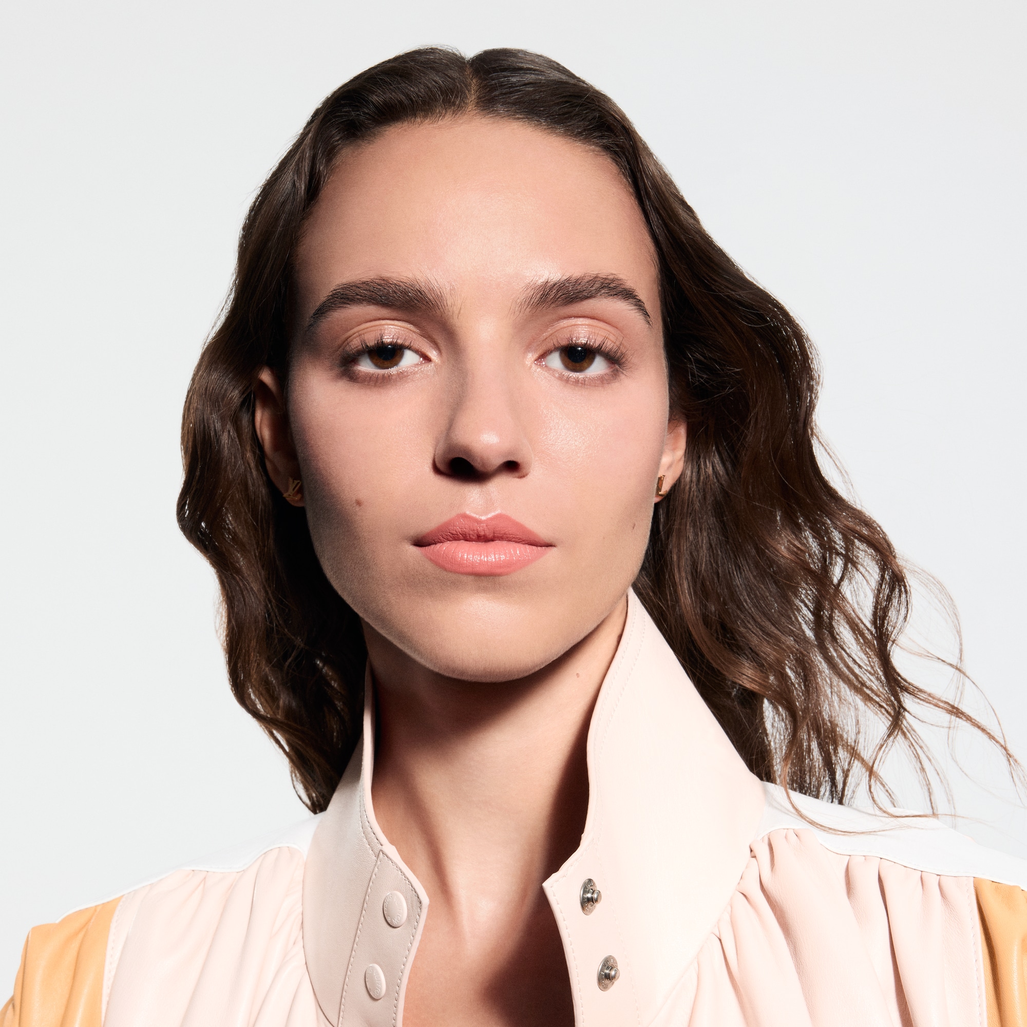  Lips } LV Rouge - Satin Lipstick | Louis Vuitton ® (Product zoom)